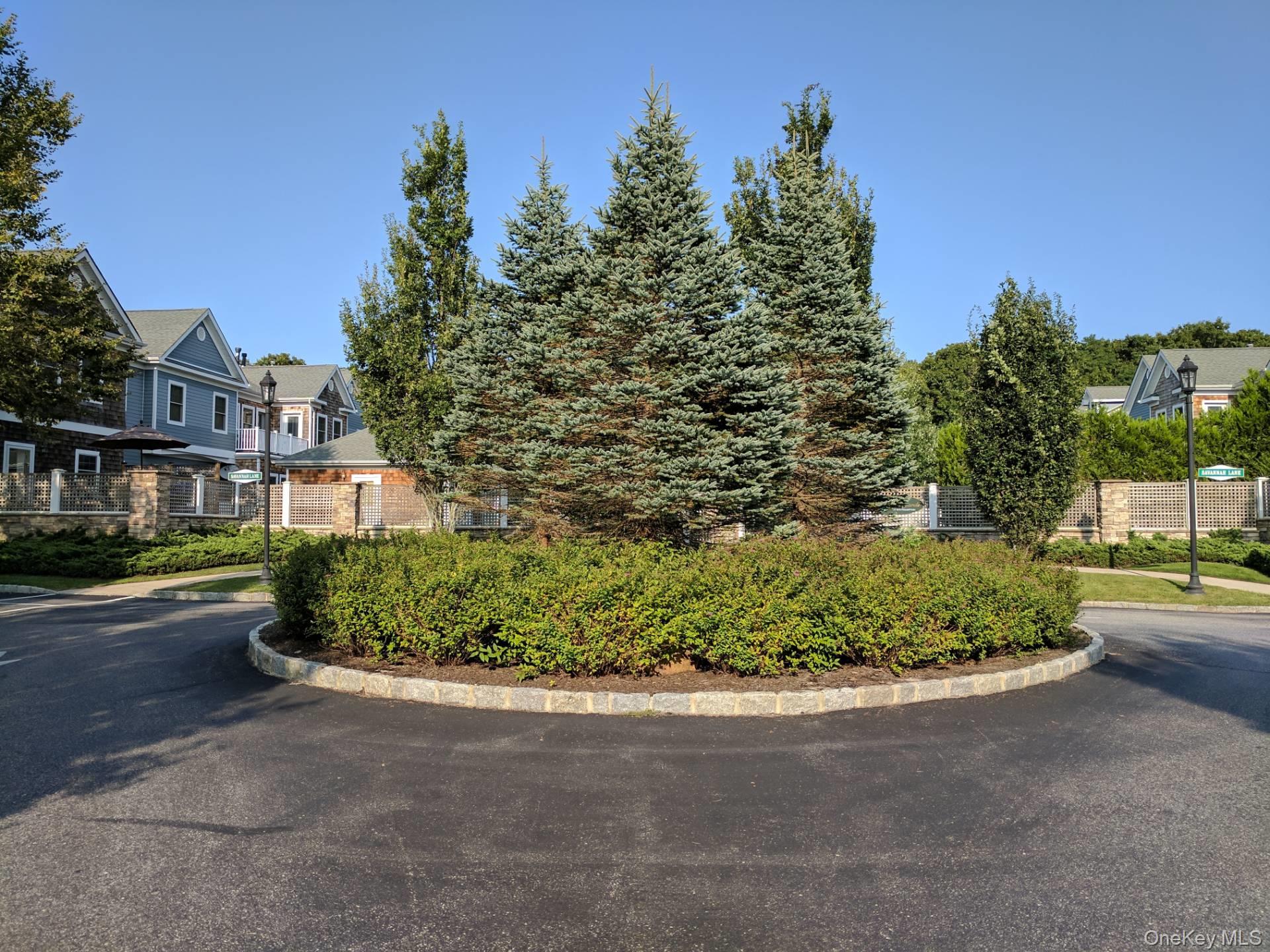 28 Andrew Court — photo 2