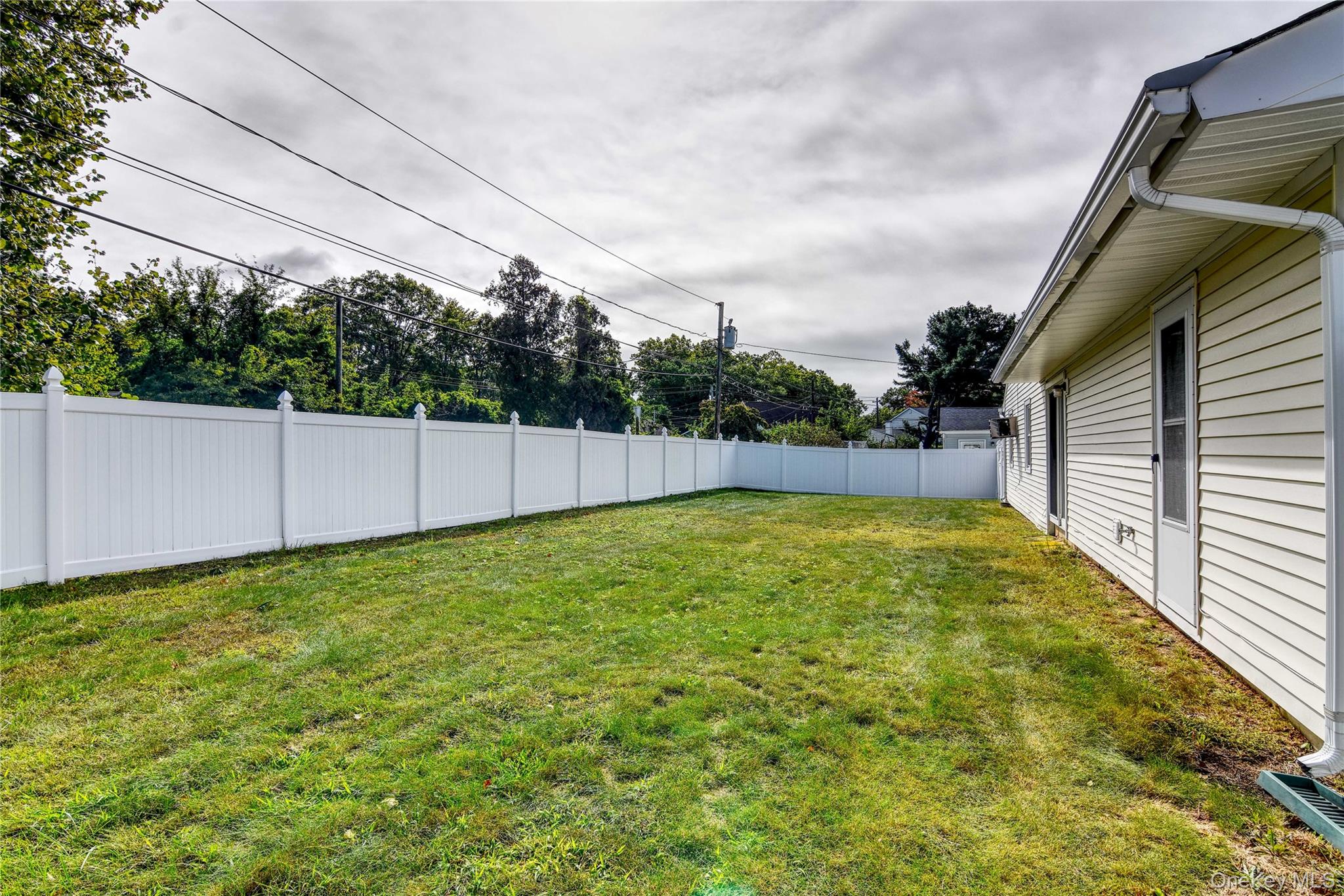 7 Tinder Lane — photo 30