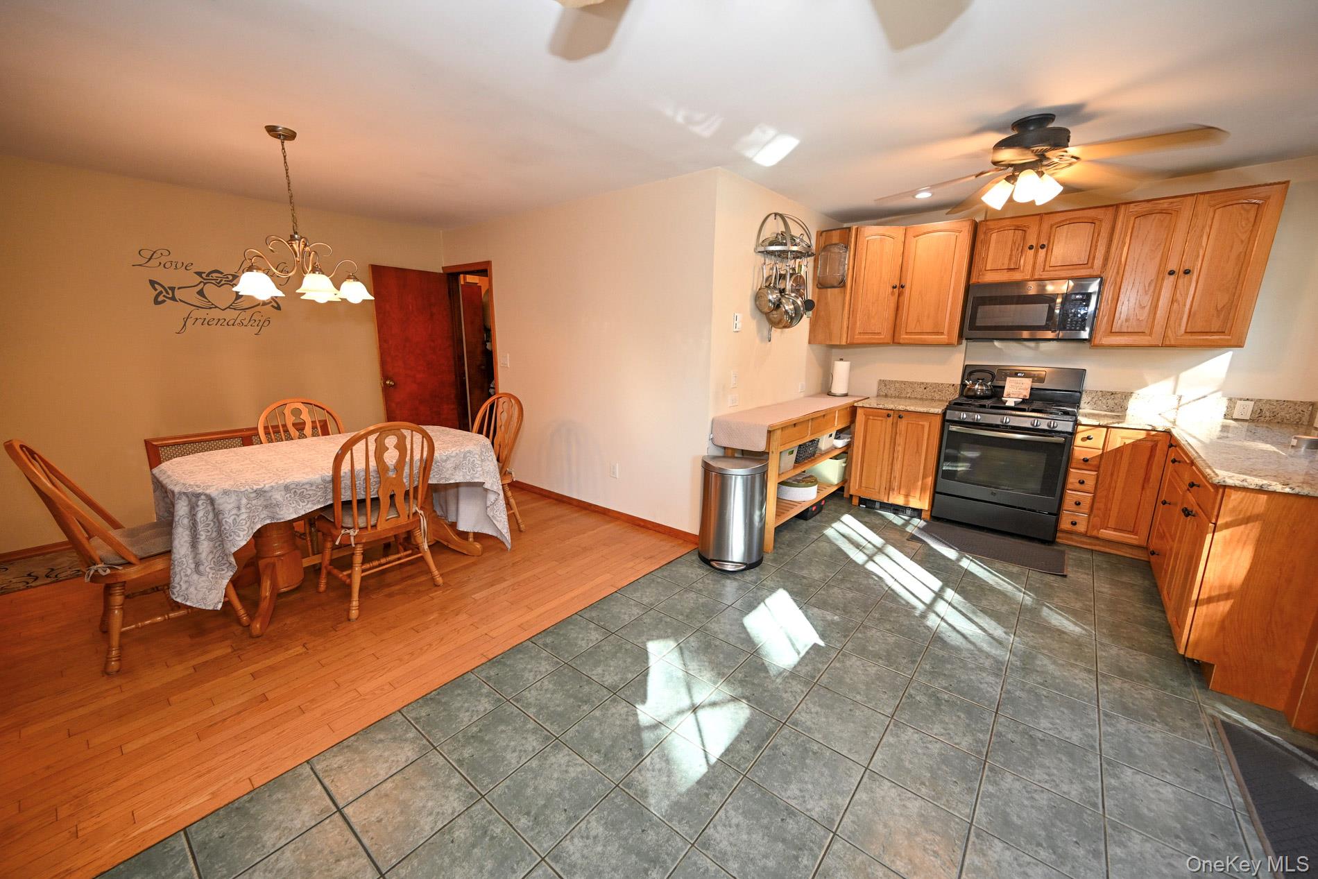 2297 Girard Place — photo 6