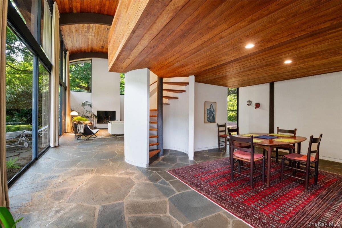 347 Duck Pond Road — photo 11