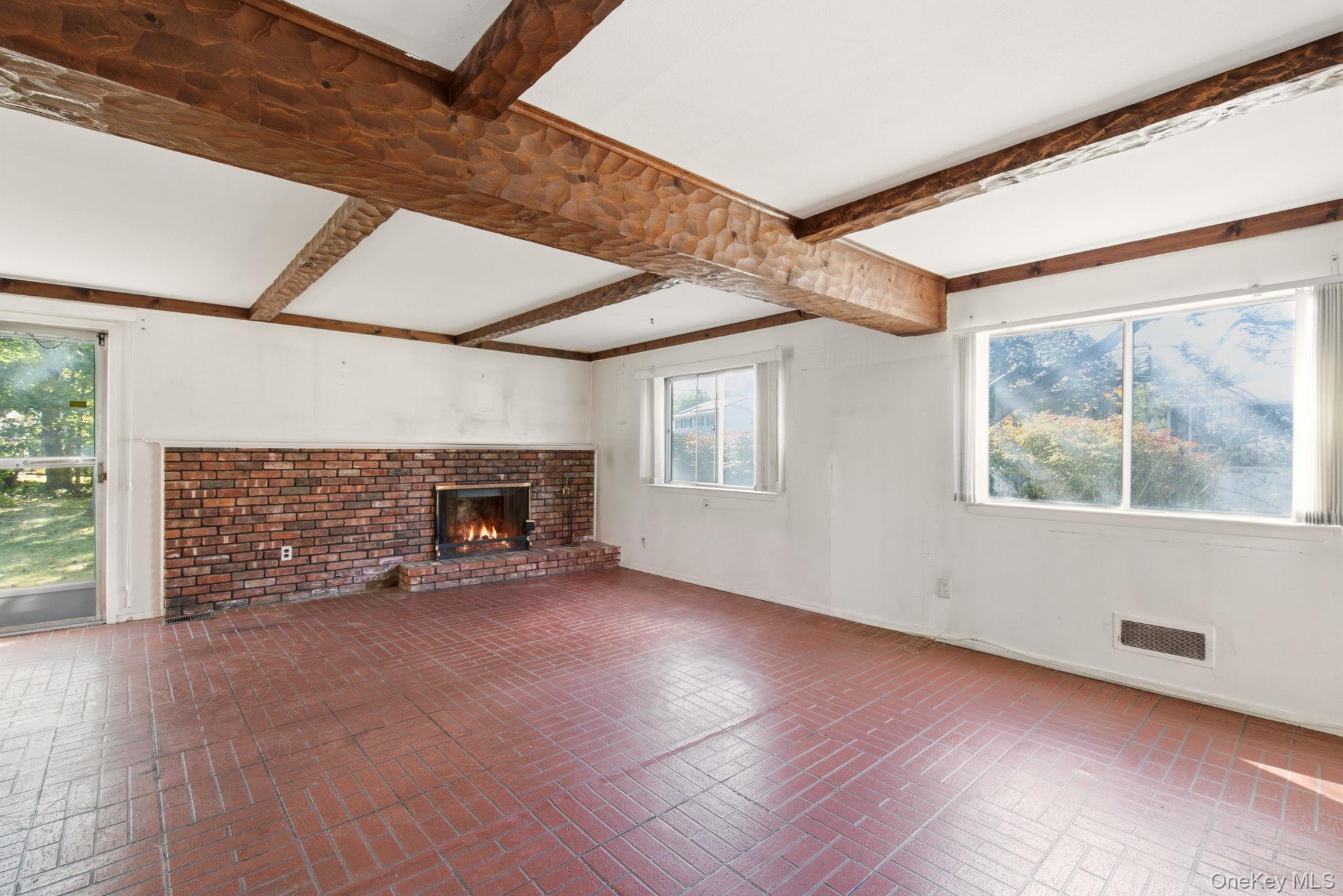 63 Lauren Avenue — photo 19