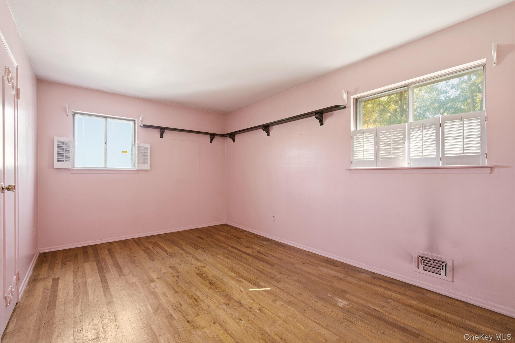 63 Lauren Avenue — photo 25