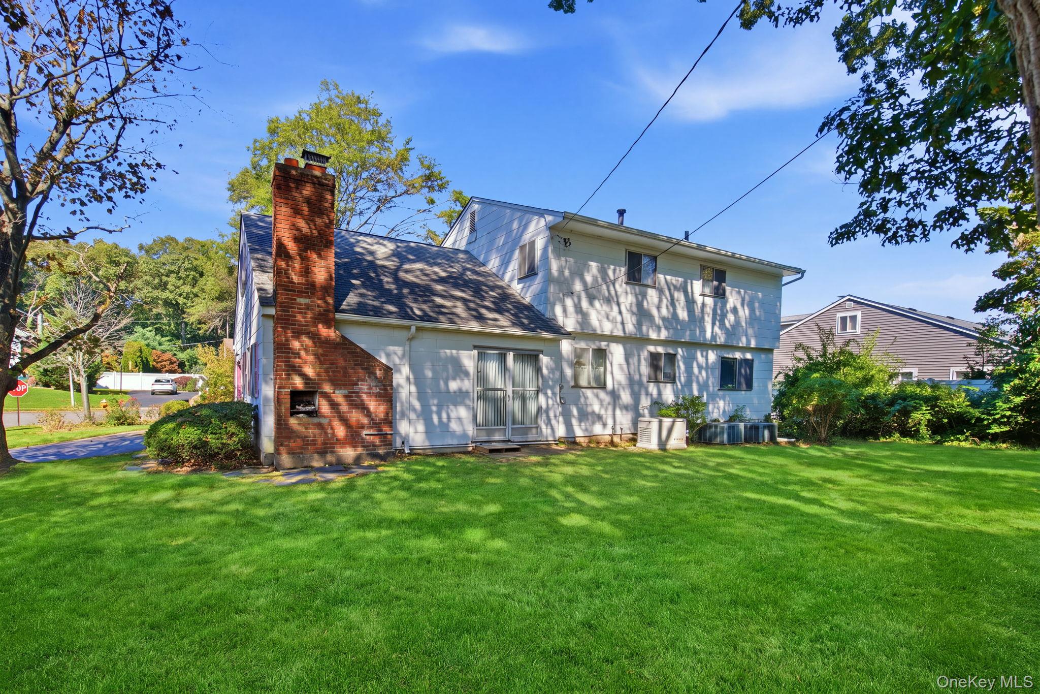 63 Lauren Avenue — photo 28
