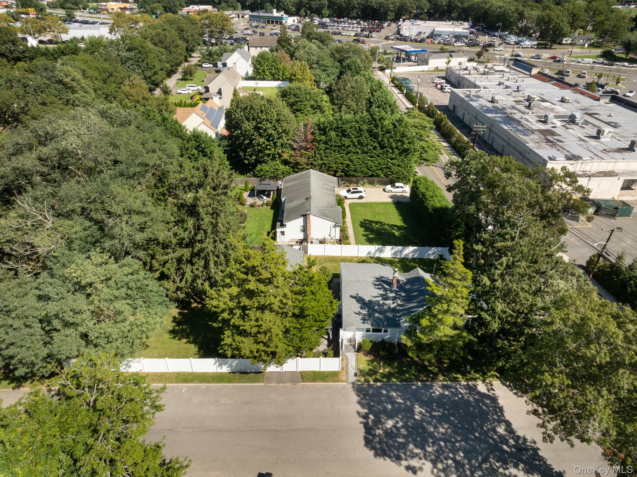 51 Norwood Avenue — photo 32