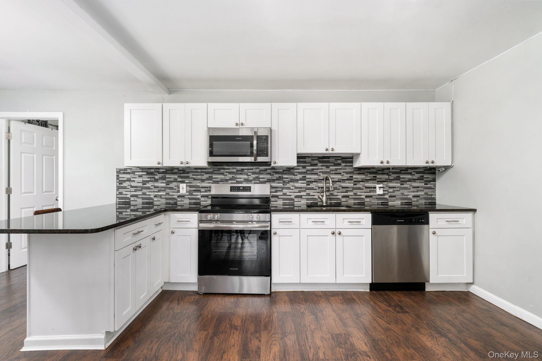 51 Norwood Avenue — photo 8