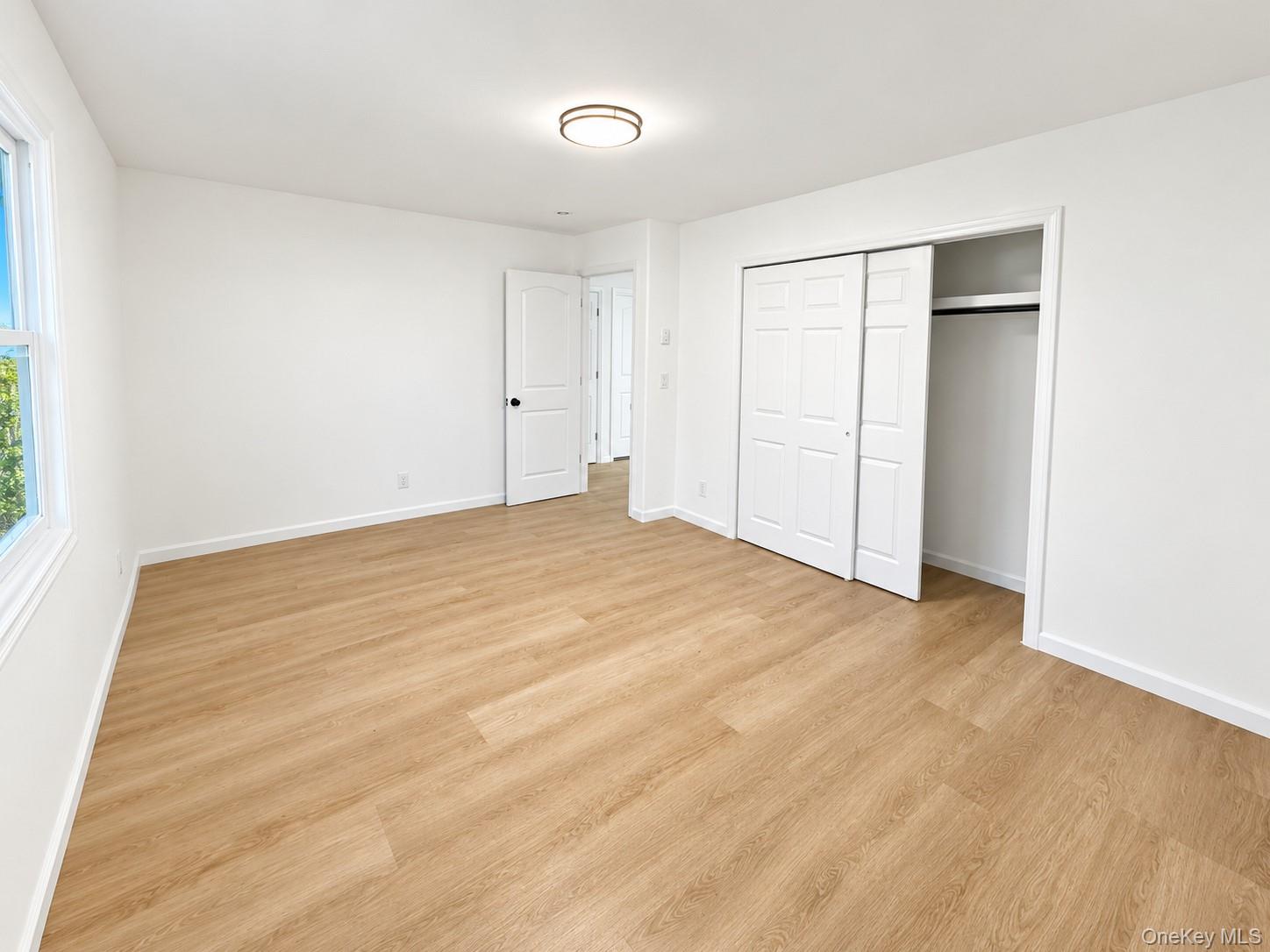 220 Moriches Avenue — photo 10