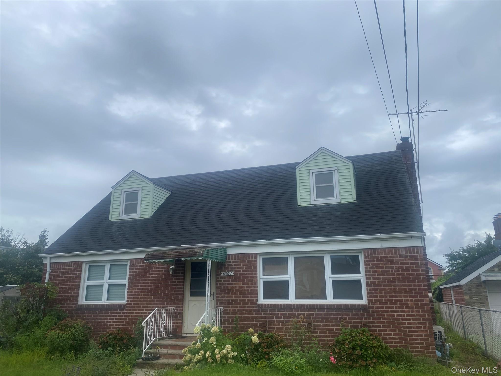 1301 Times Avenue, Elmont