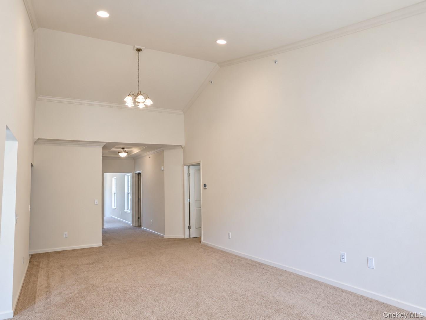 41 Greentree Court — photo 13