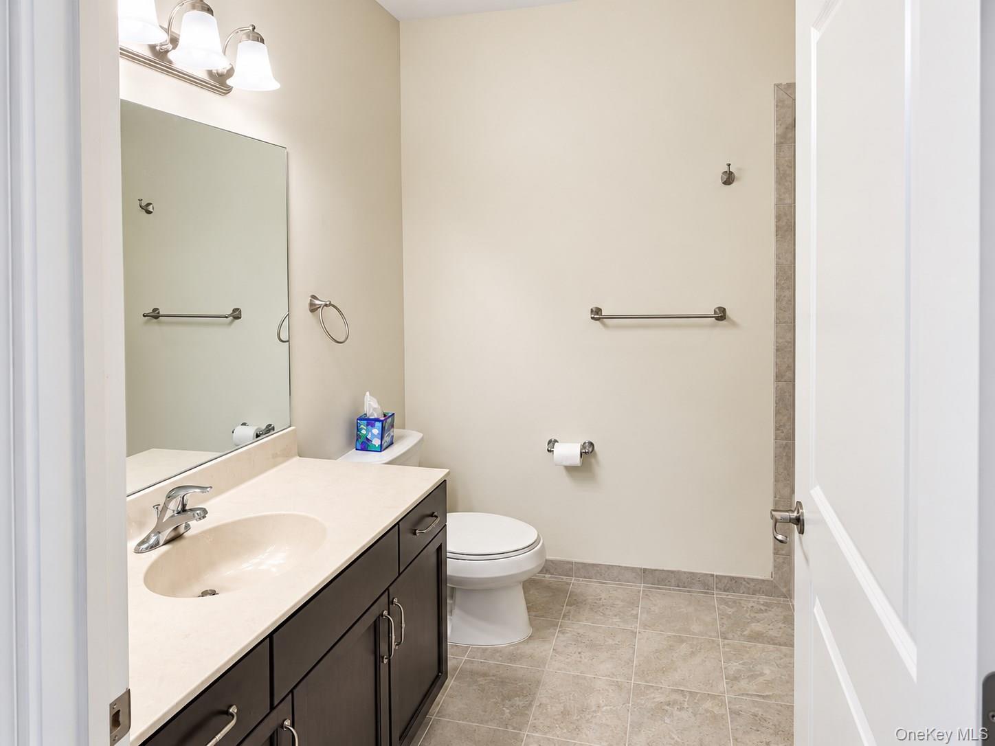 41 Greentree Court — photo 18