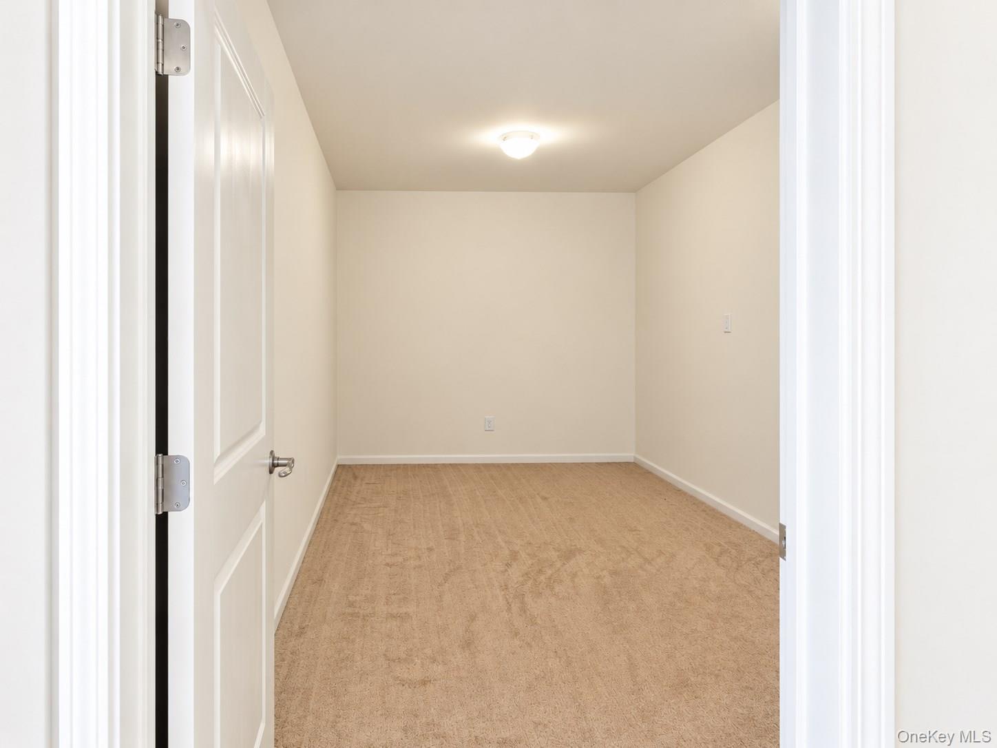 41 Greentree Court — photo 21