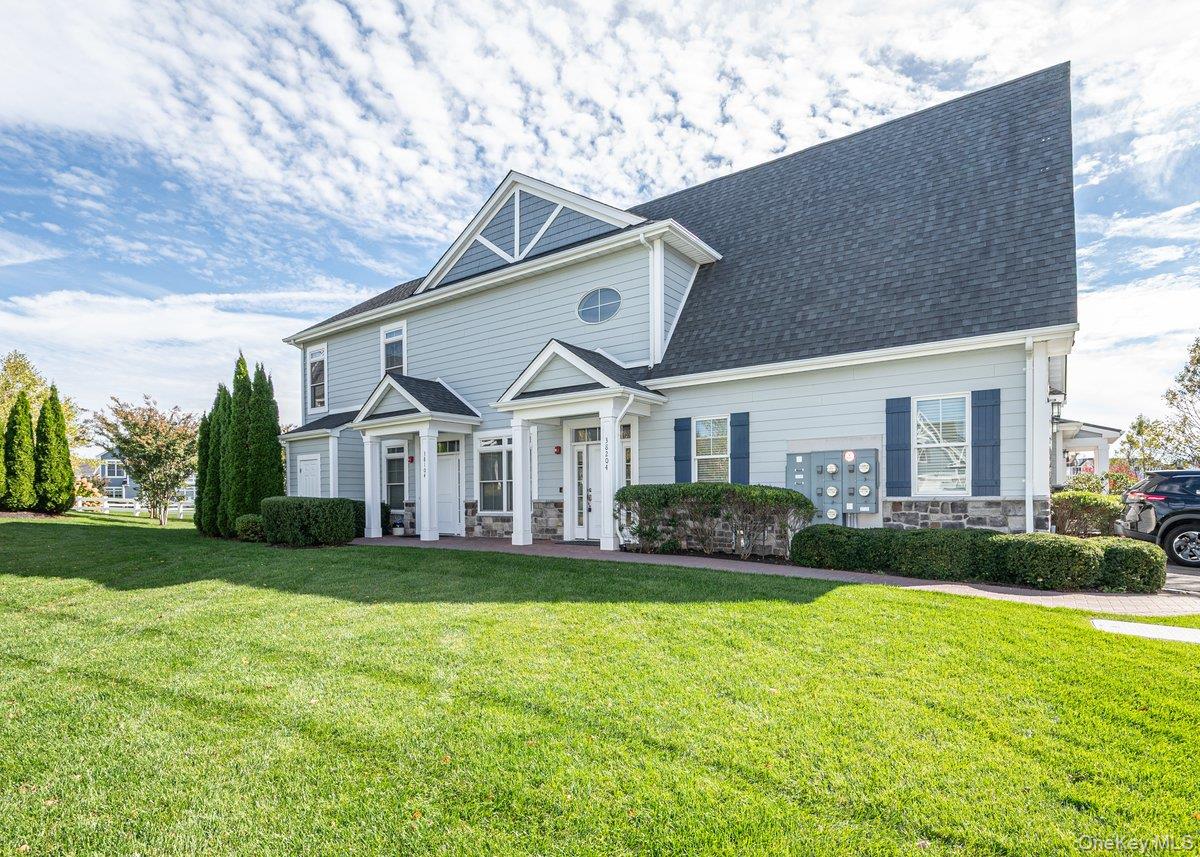 38204 Winterberry Drive, Plainview