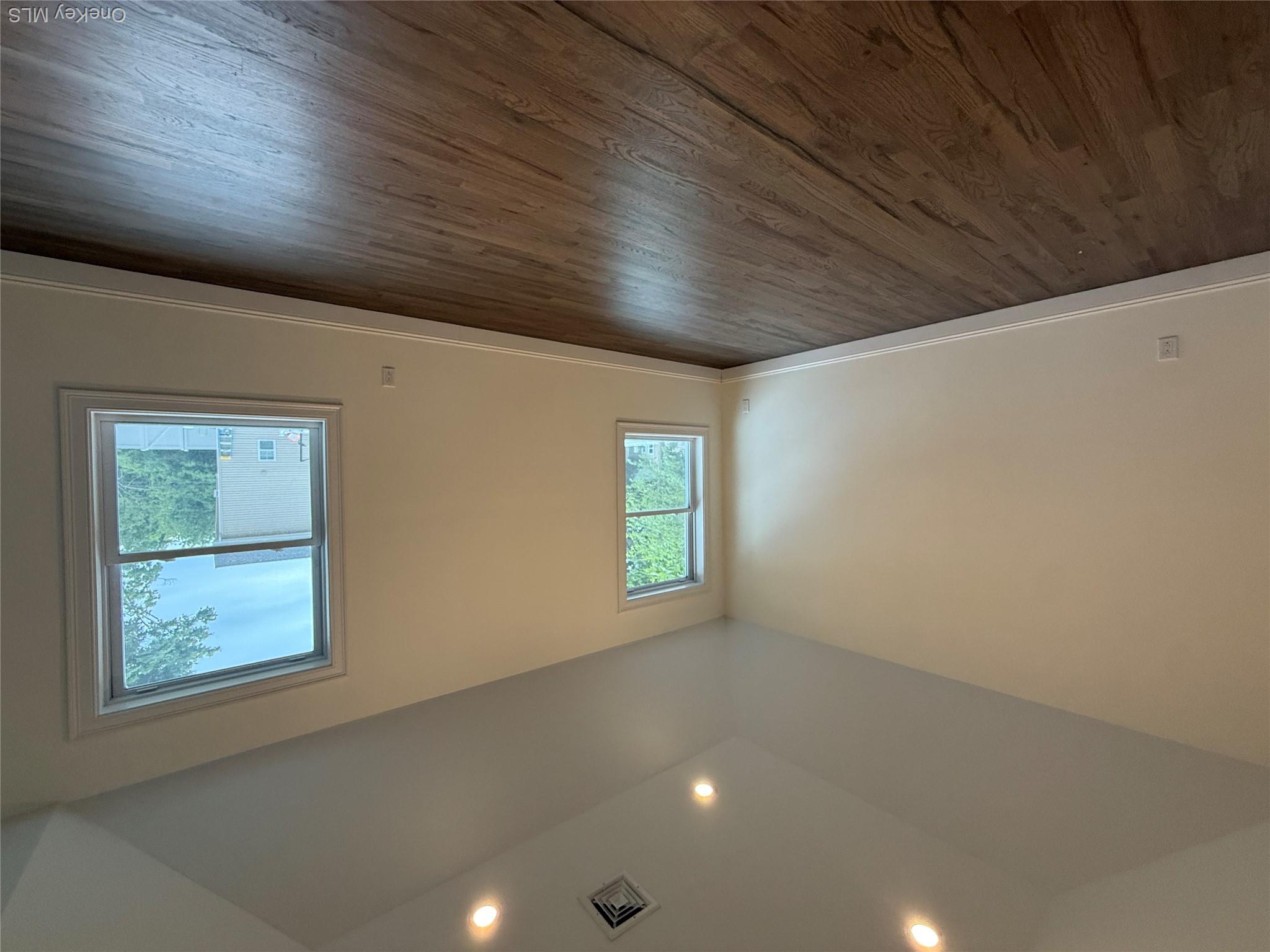 129 Southaven Avenue — photo 9