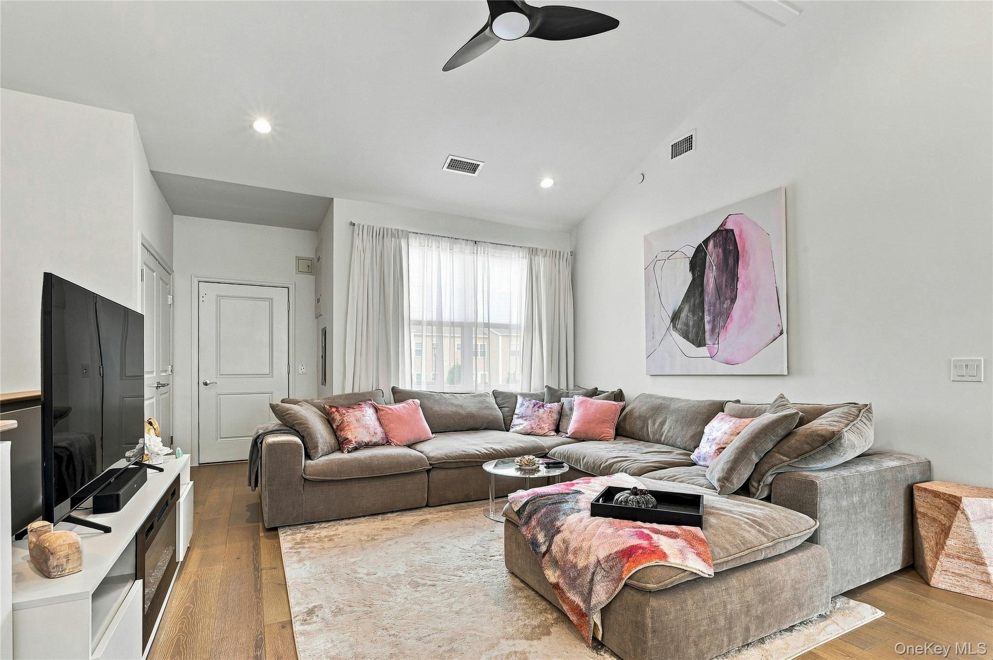 262 Silver Timber Drive — photo 9