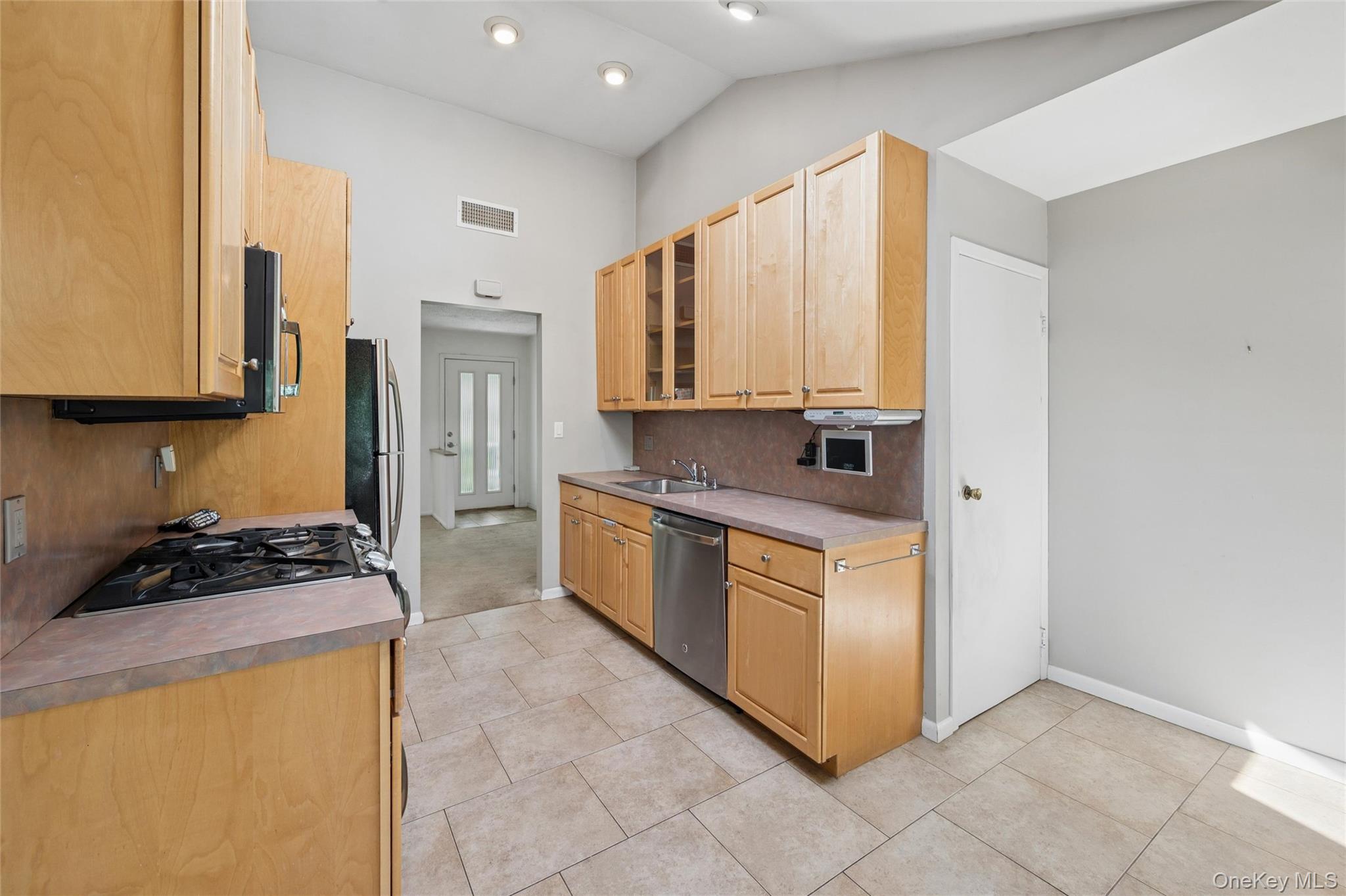 5 Kenny Street — photo 15