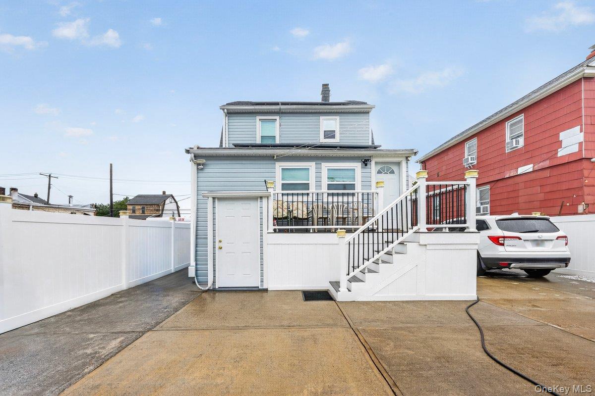 255 Cochran Place — photo 4