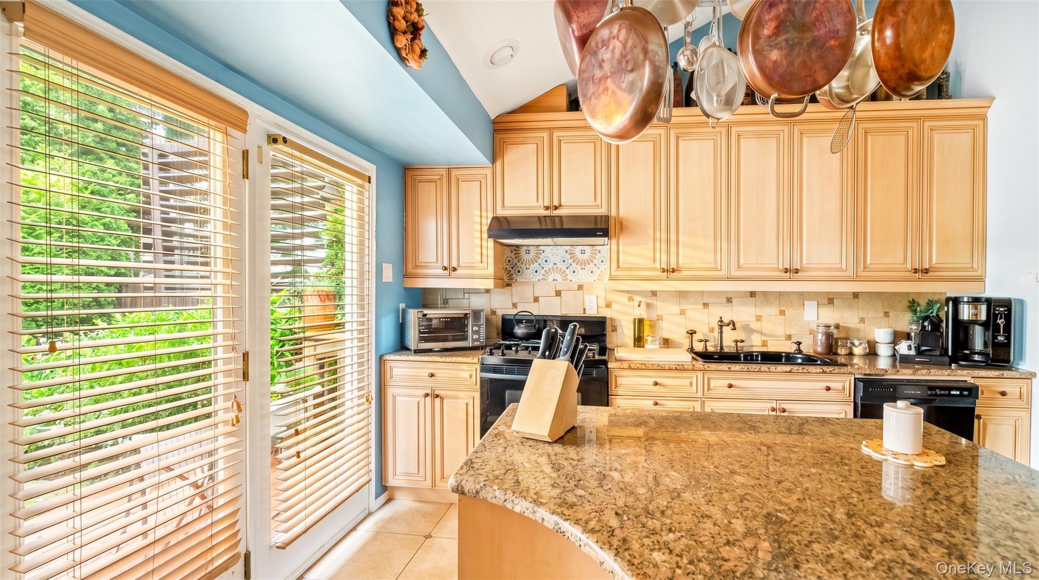54 Jacqueline Road — photo 8