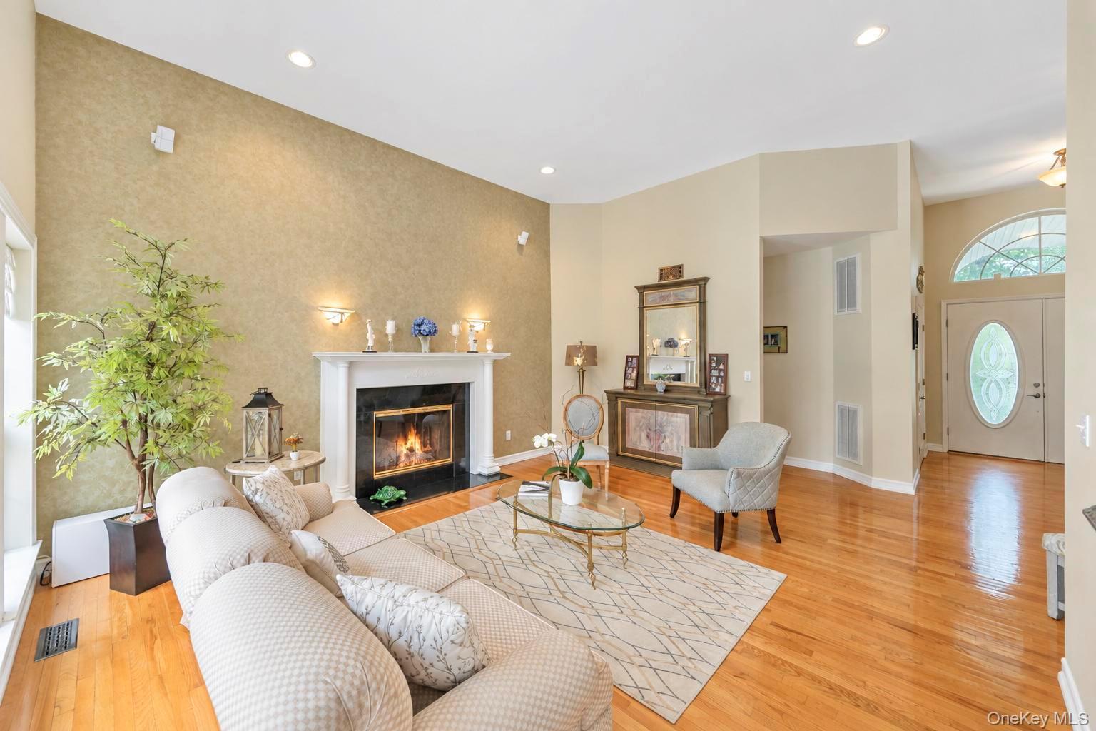 7 Wood Hollow Drive — photo 6