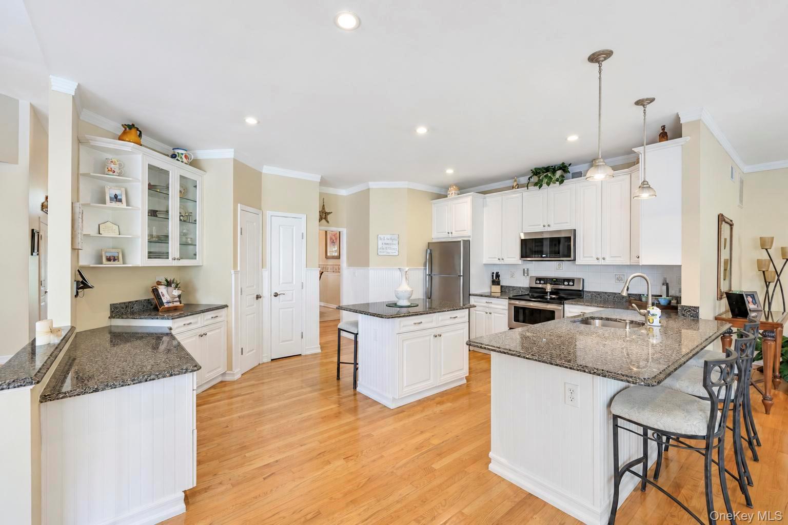 7 Wood Hollow Drive — photo 9