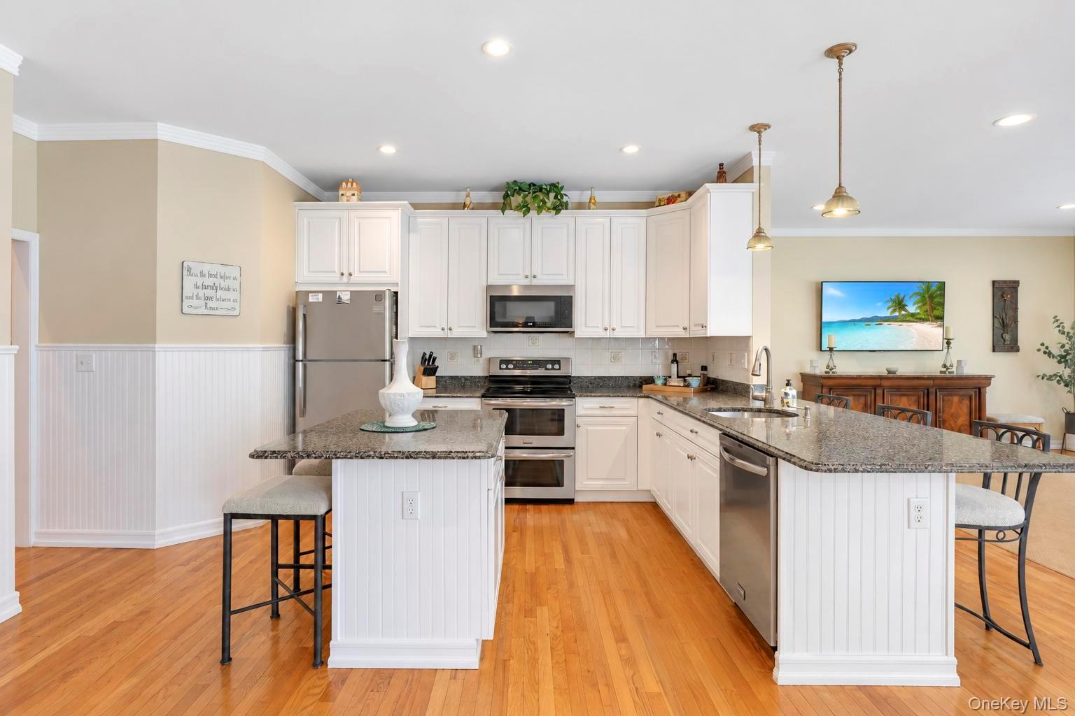 7 Wood Hollow Drive — photo 10