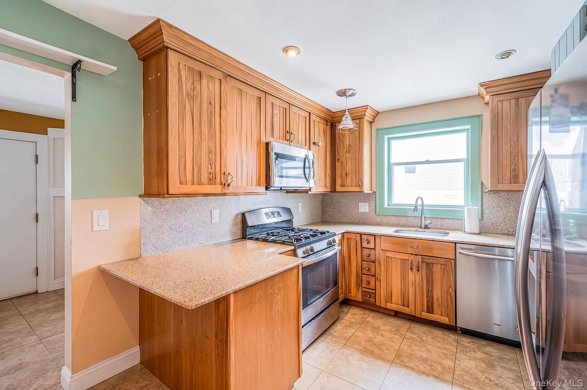 23 Dewey Place — photo 6