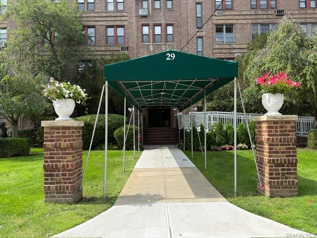 29 Woodmere Boulevard #2-B, Woodmere