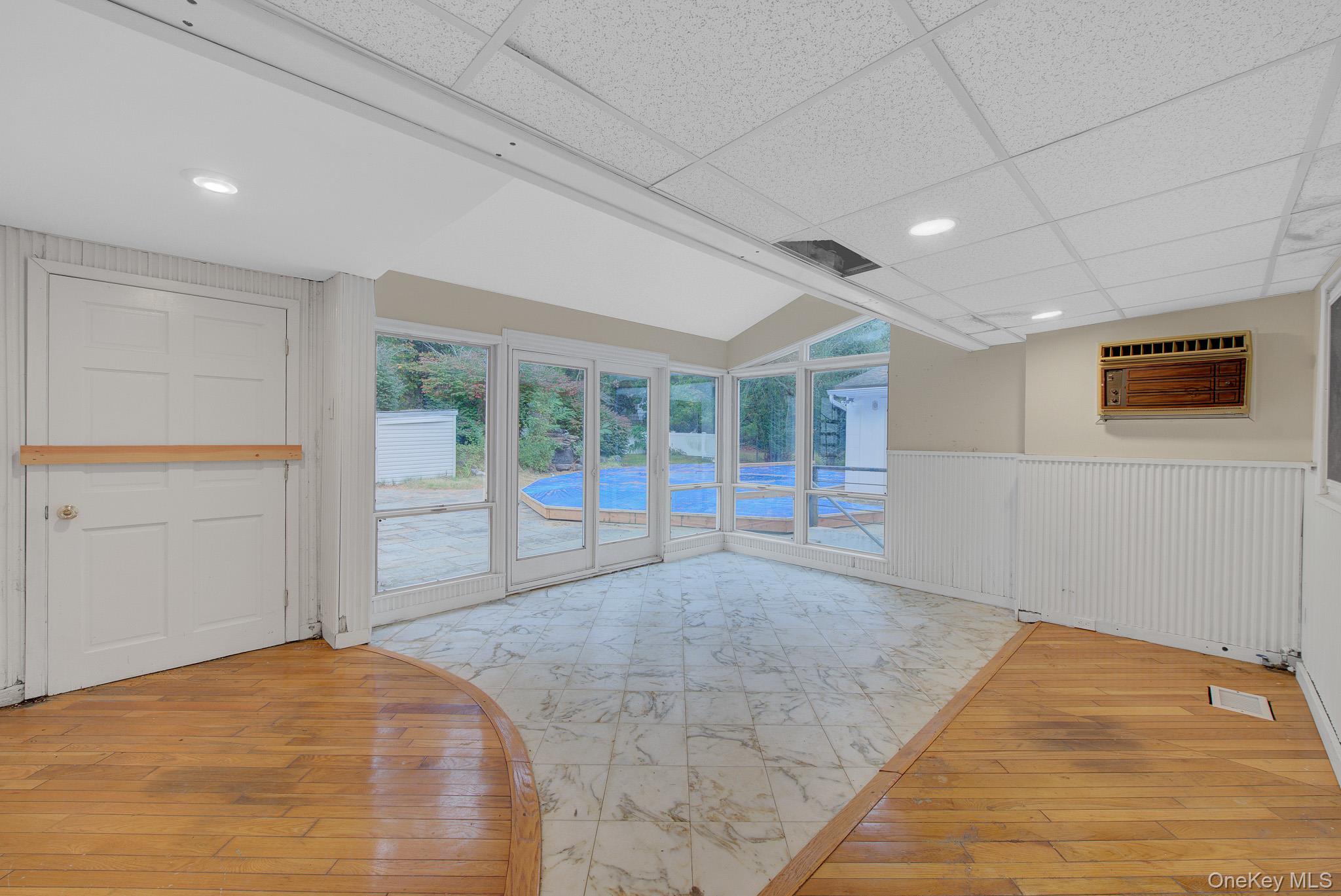 549 Woodbury Road — photo 13