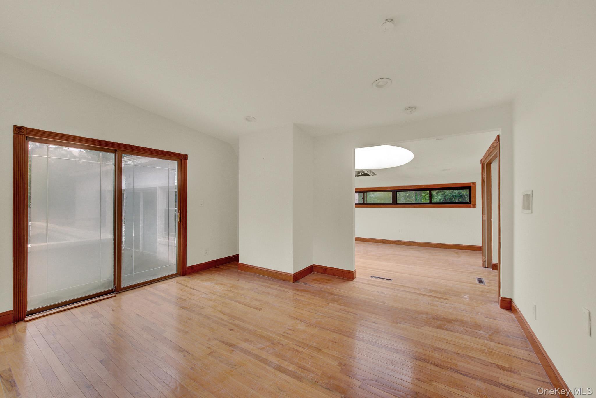 549 Woodbury Road — photo 34