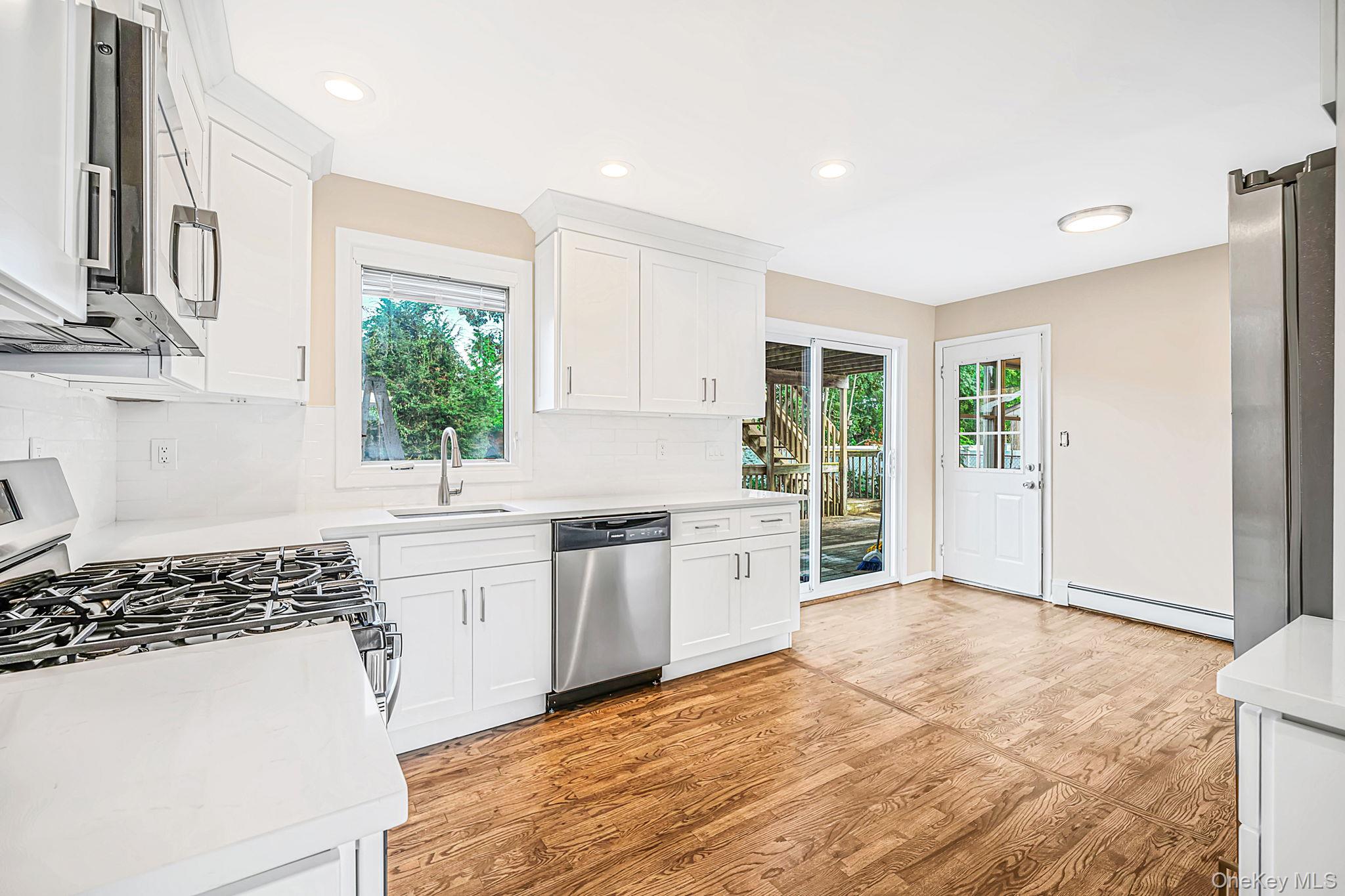 35 Colony Road — photo 13