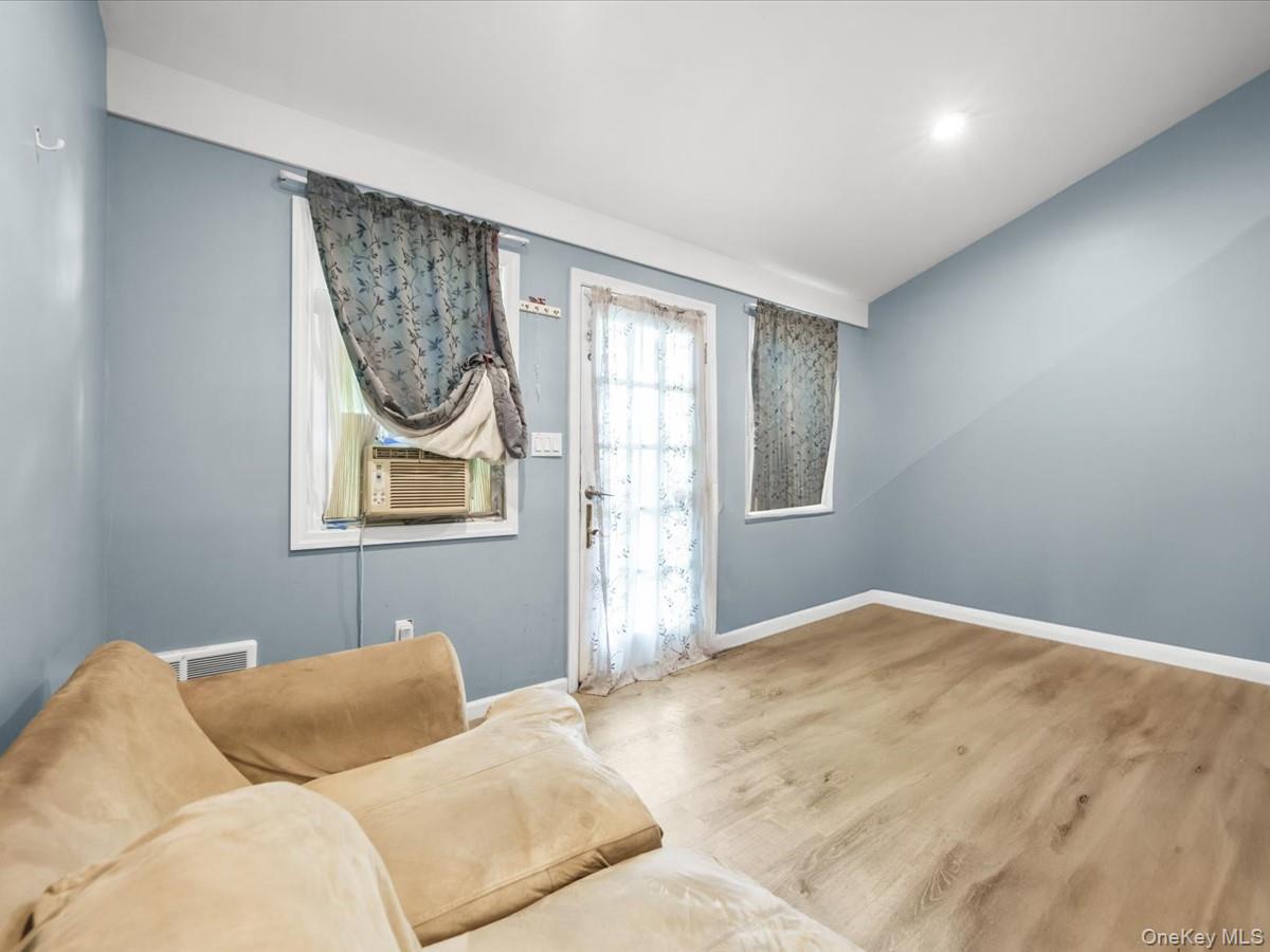23 Hren Avenue — photo 11