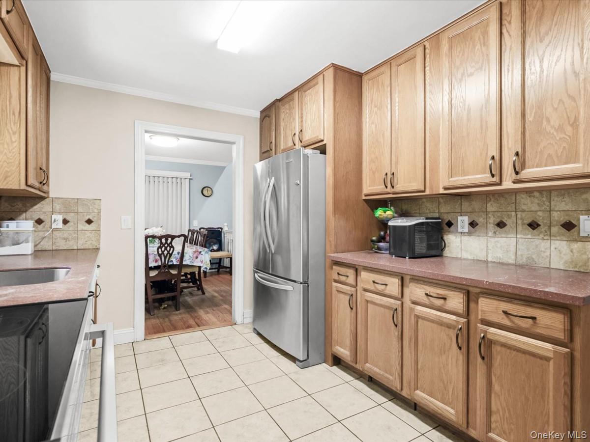 23 Hren Avenue — photo 4