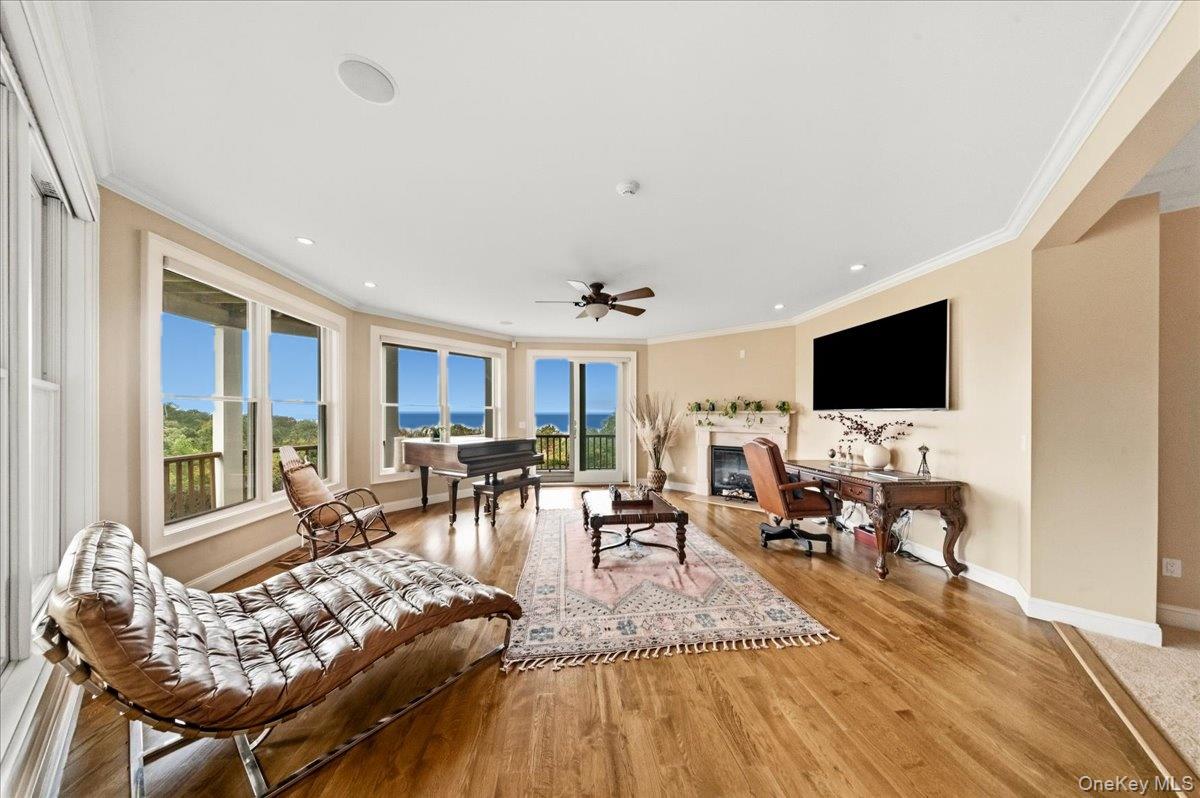 3172 Sound Avenue — photo 16