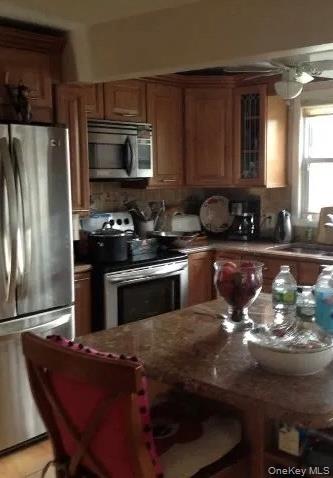 326 Lincoln Avenue — photo 4