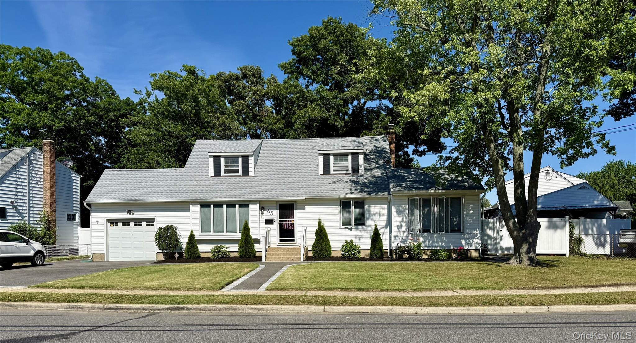 65 Westwood Road, Massapequa Park