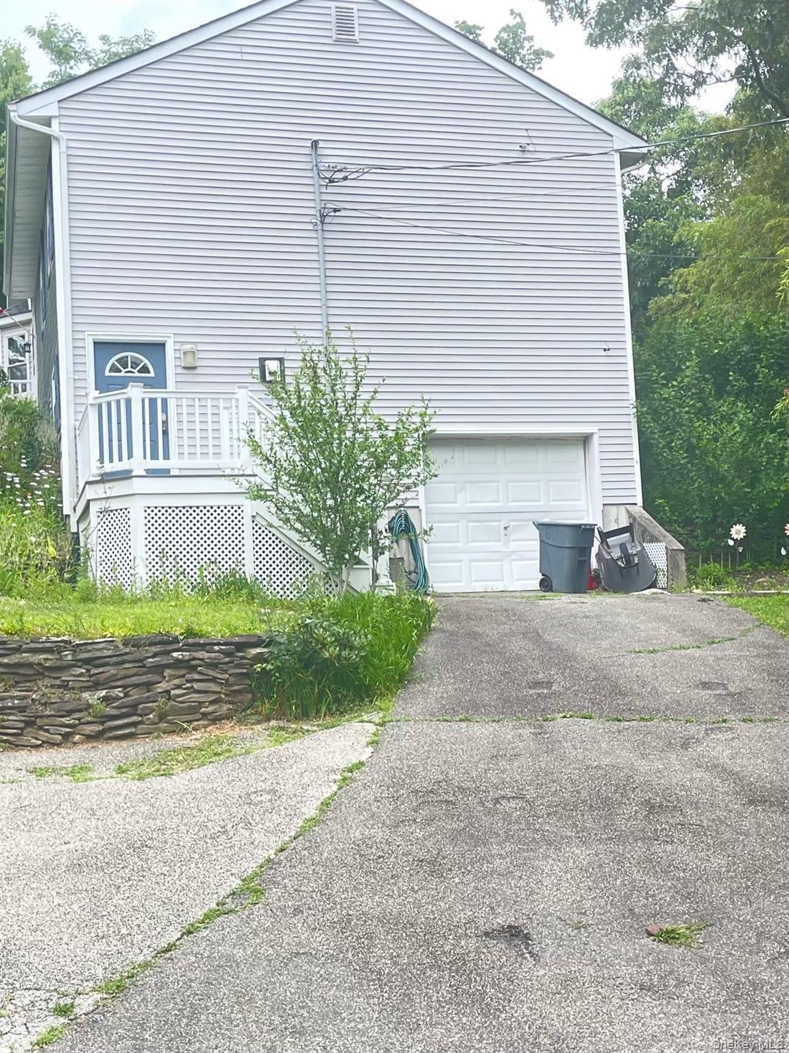 60 Aloma Road — photo 3