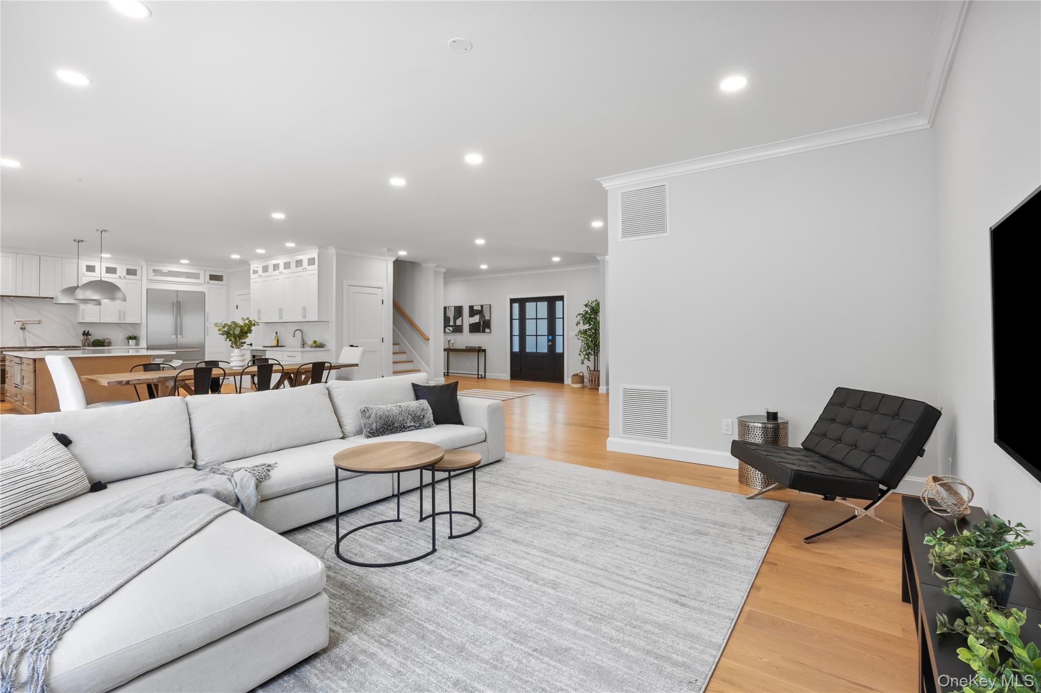 206 Beverly Road — photo 7