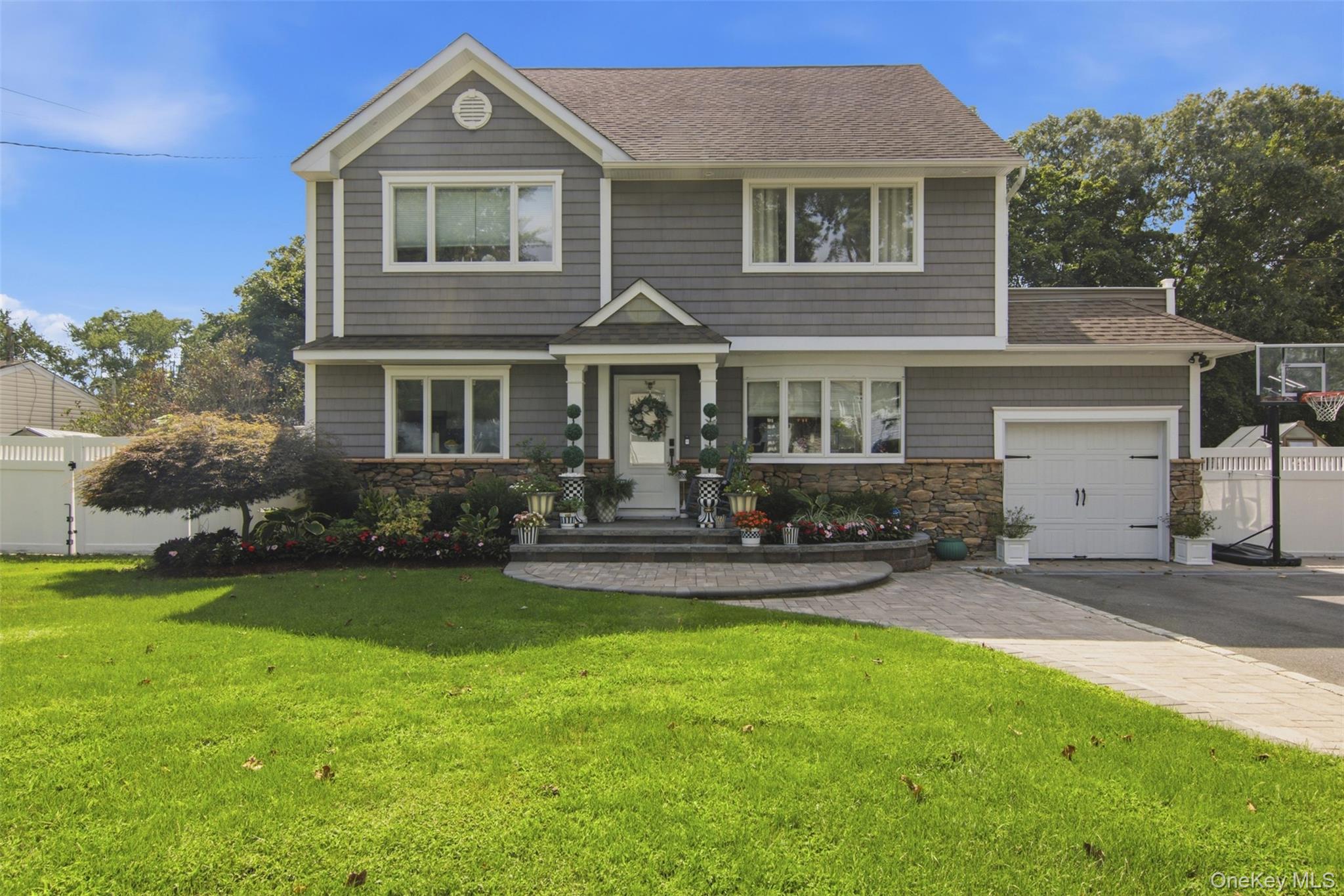 8 Glen Way — photo 2