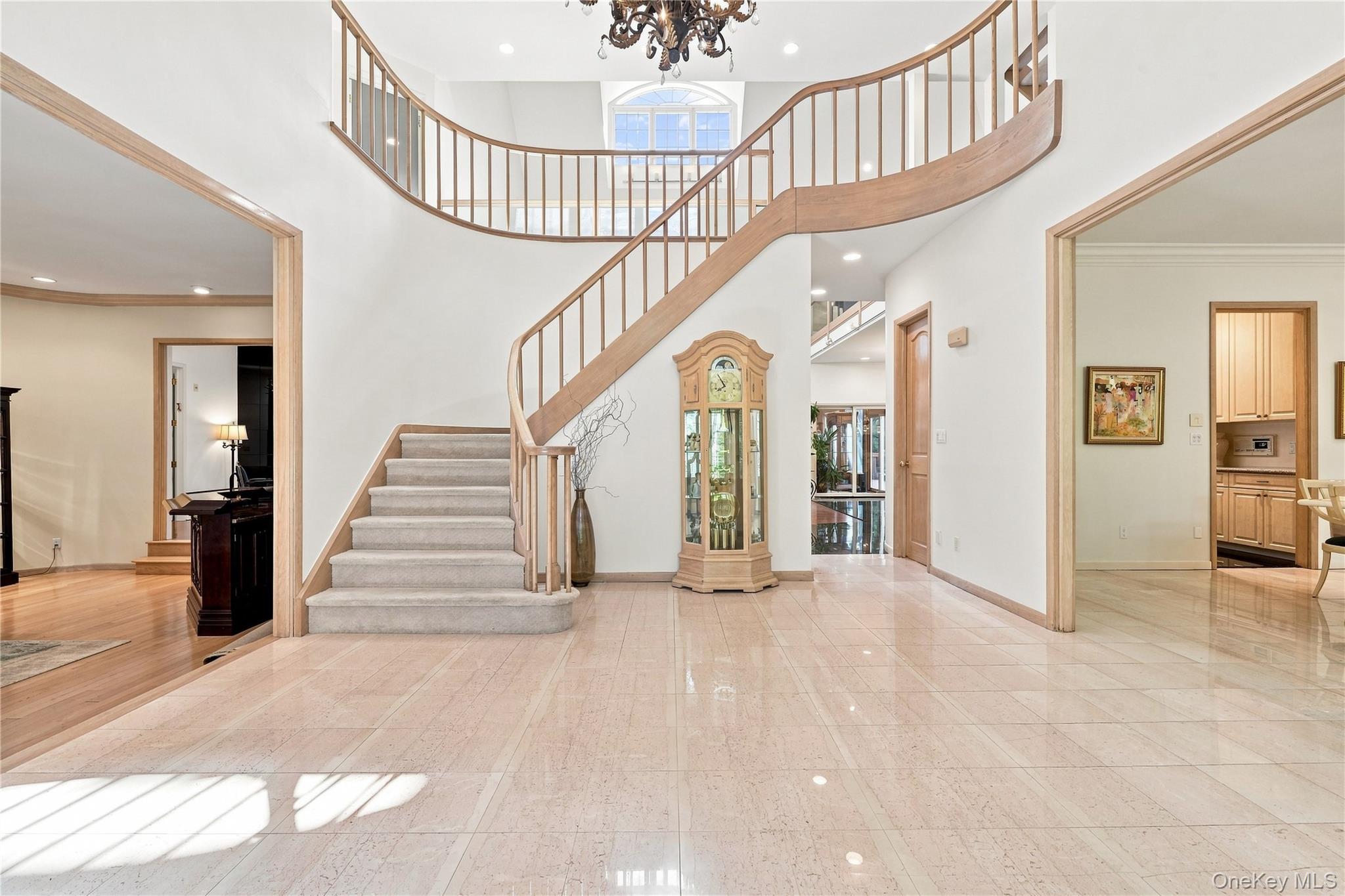 9 Swan Place — photo 2