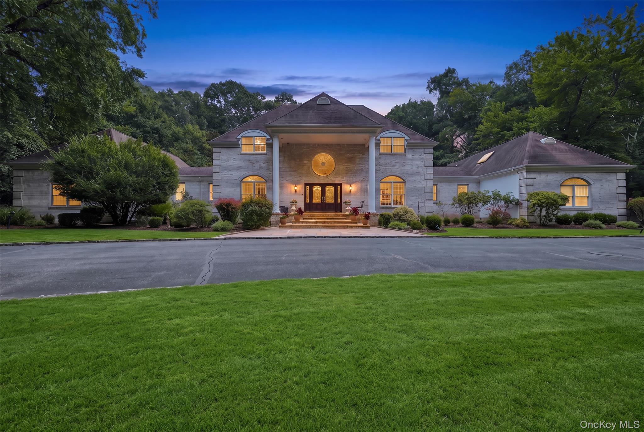 9 Swan Place, Saint James