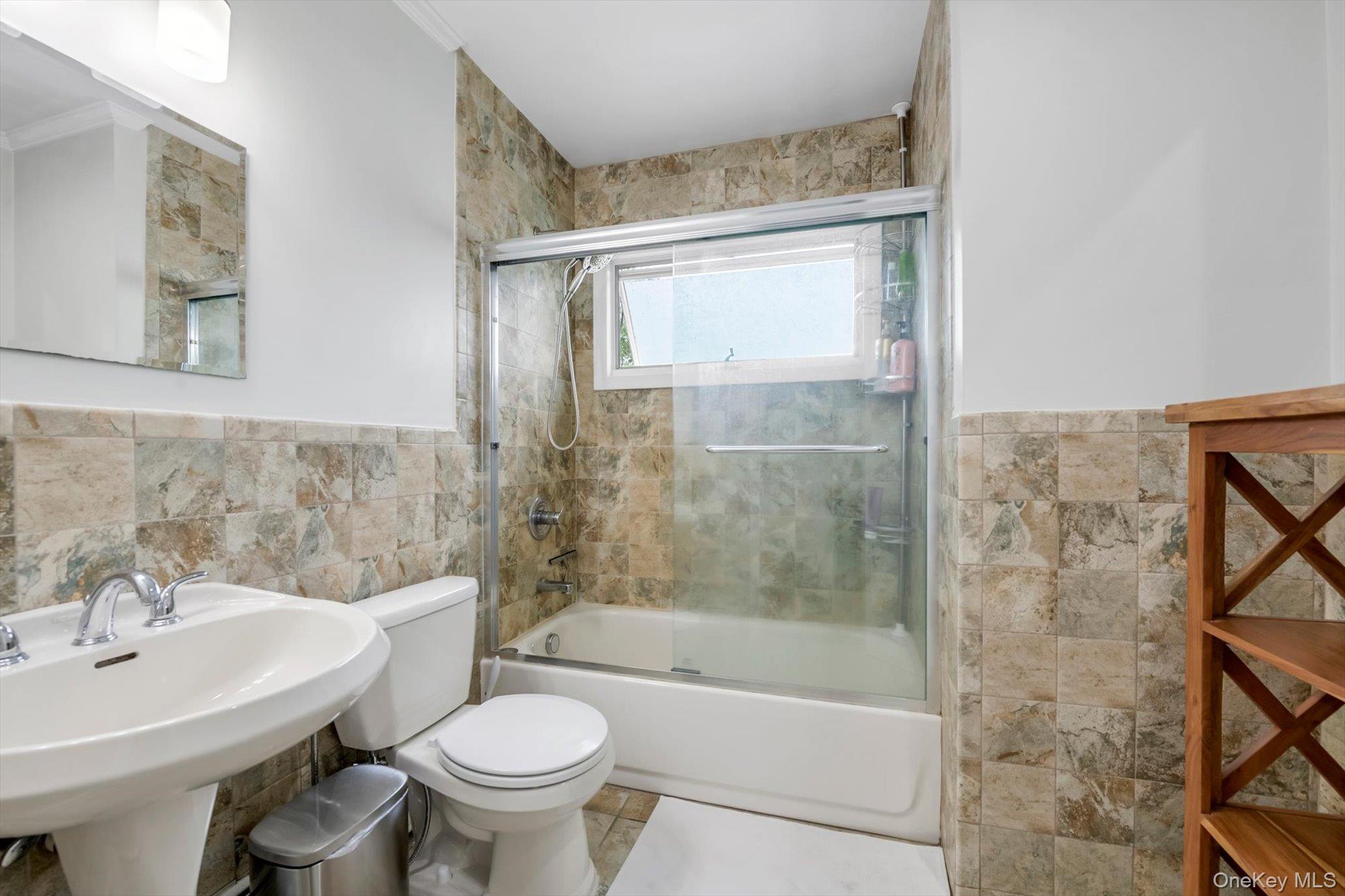 1055 Jefferson Street — photo 11
