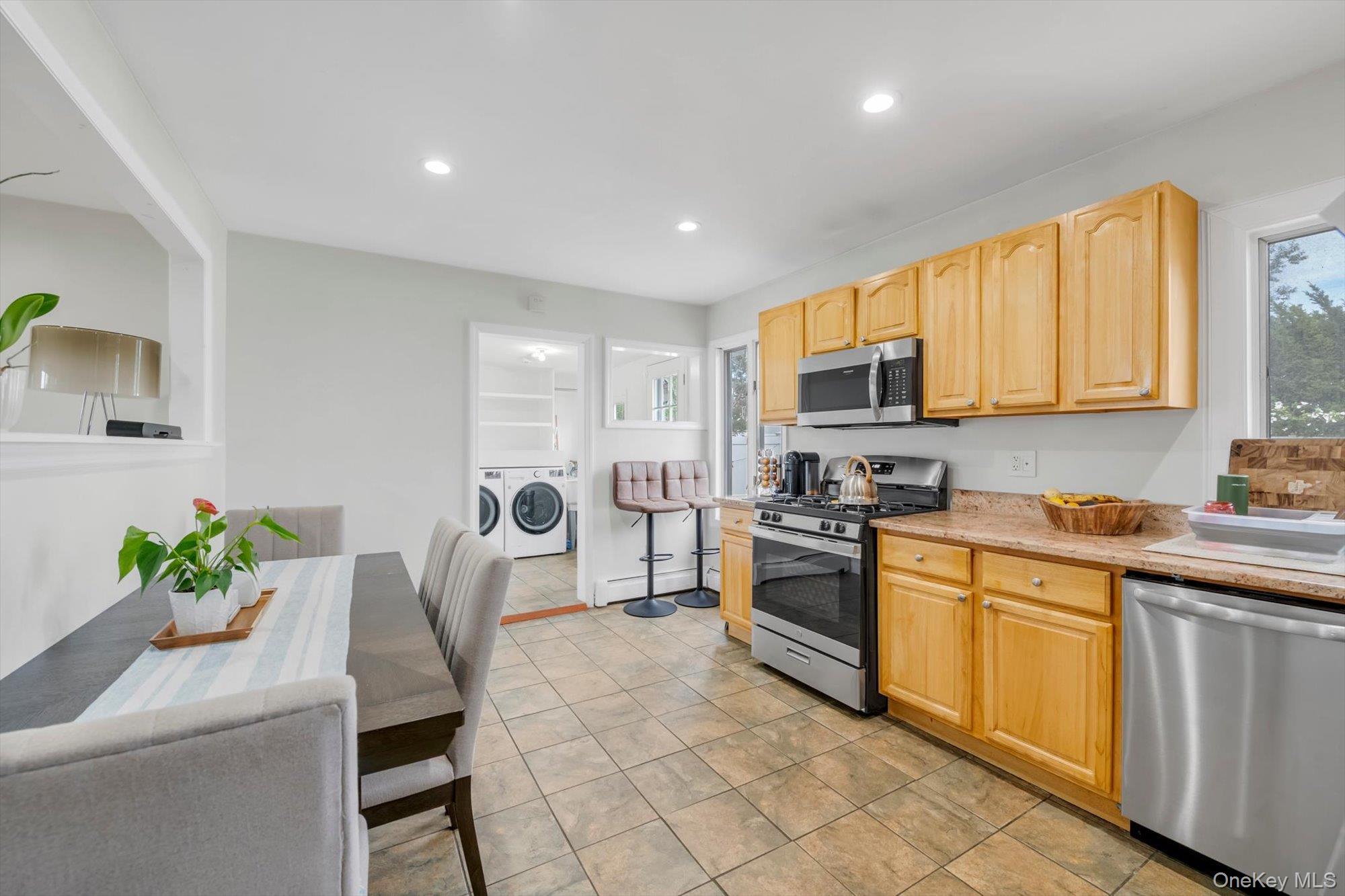 1055 Jefferson Street — photo 6