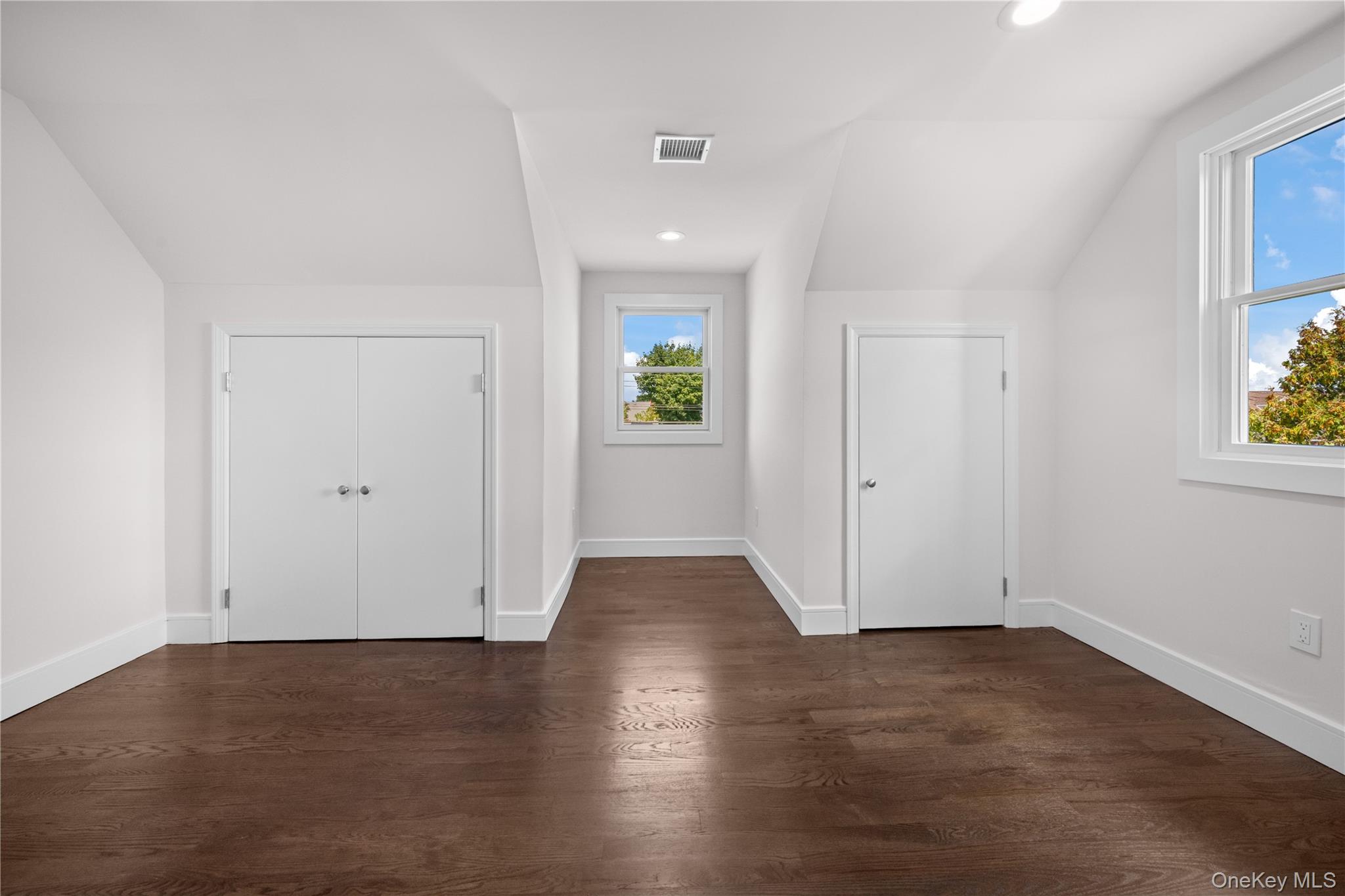 126 Lambert Avenue — photo 28