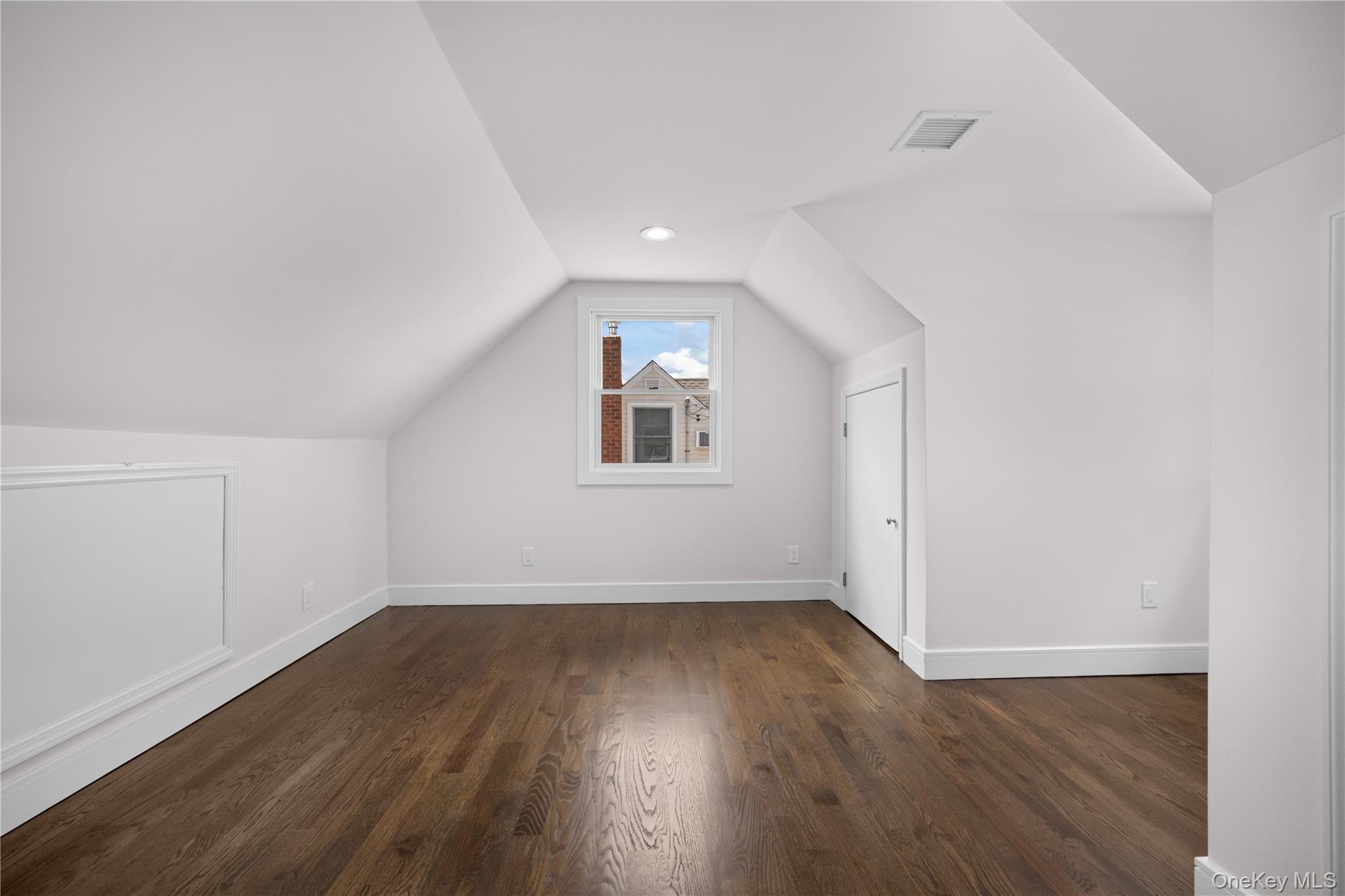 126 Lambert Avenue — photo 30