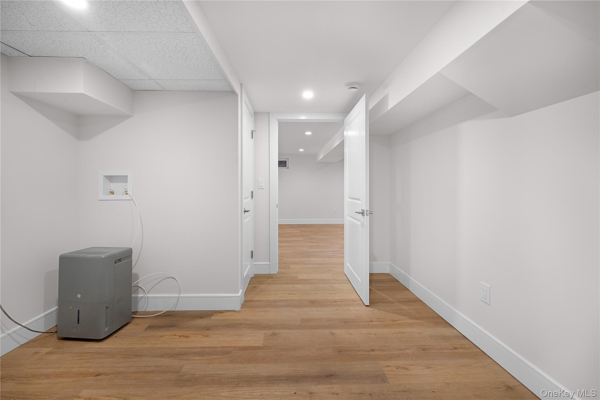 126 Lambert Avenue — photo 38