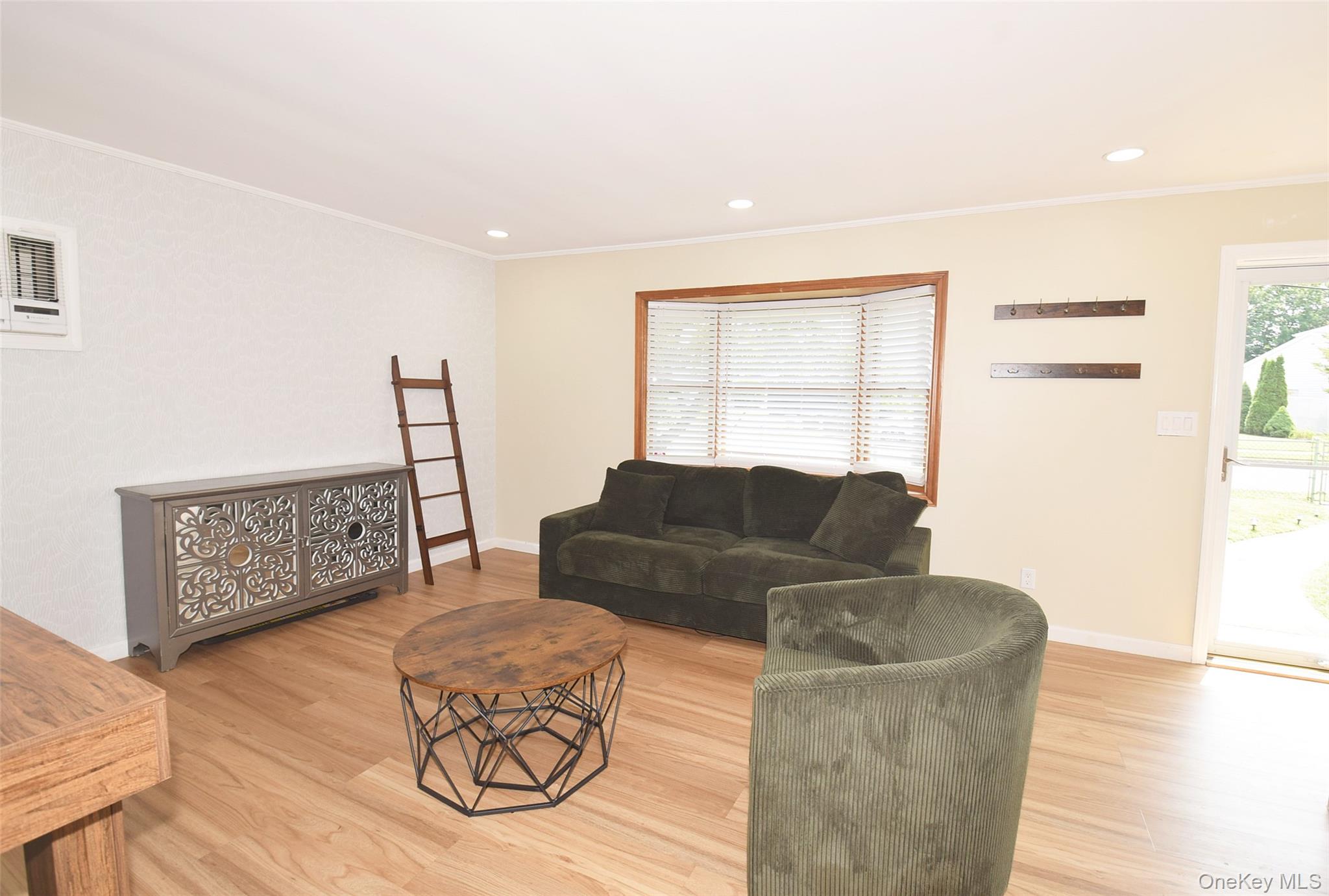 101 Phyllis Drive — photo 10
