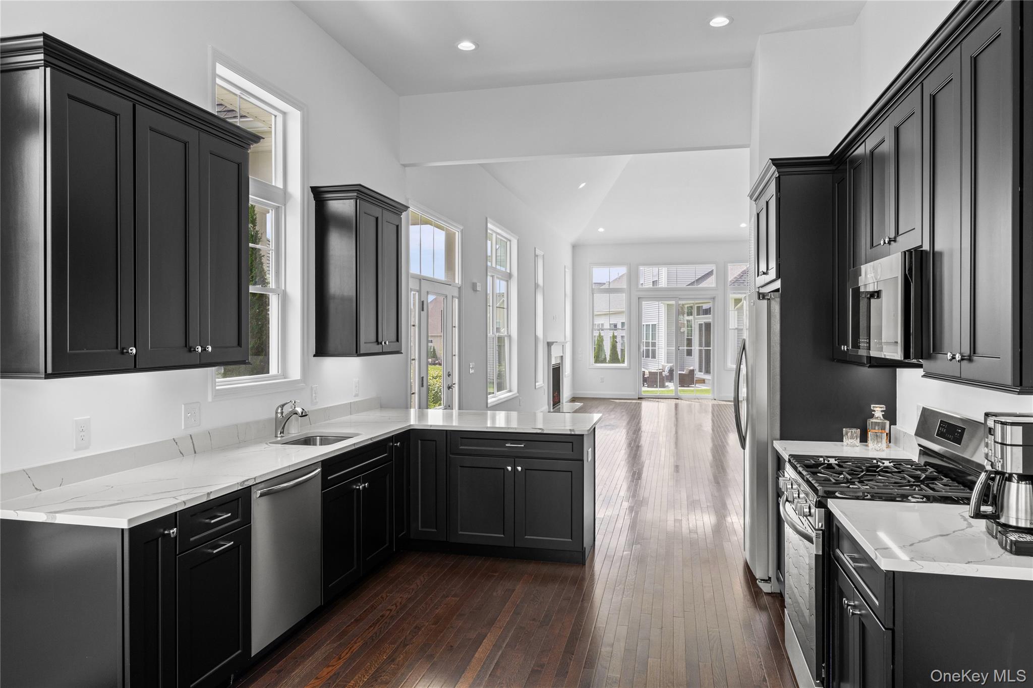 341 Aliana Avenue — photo 11