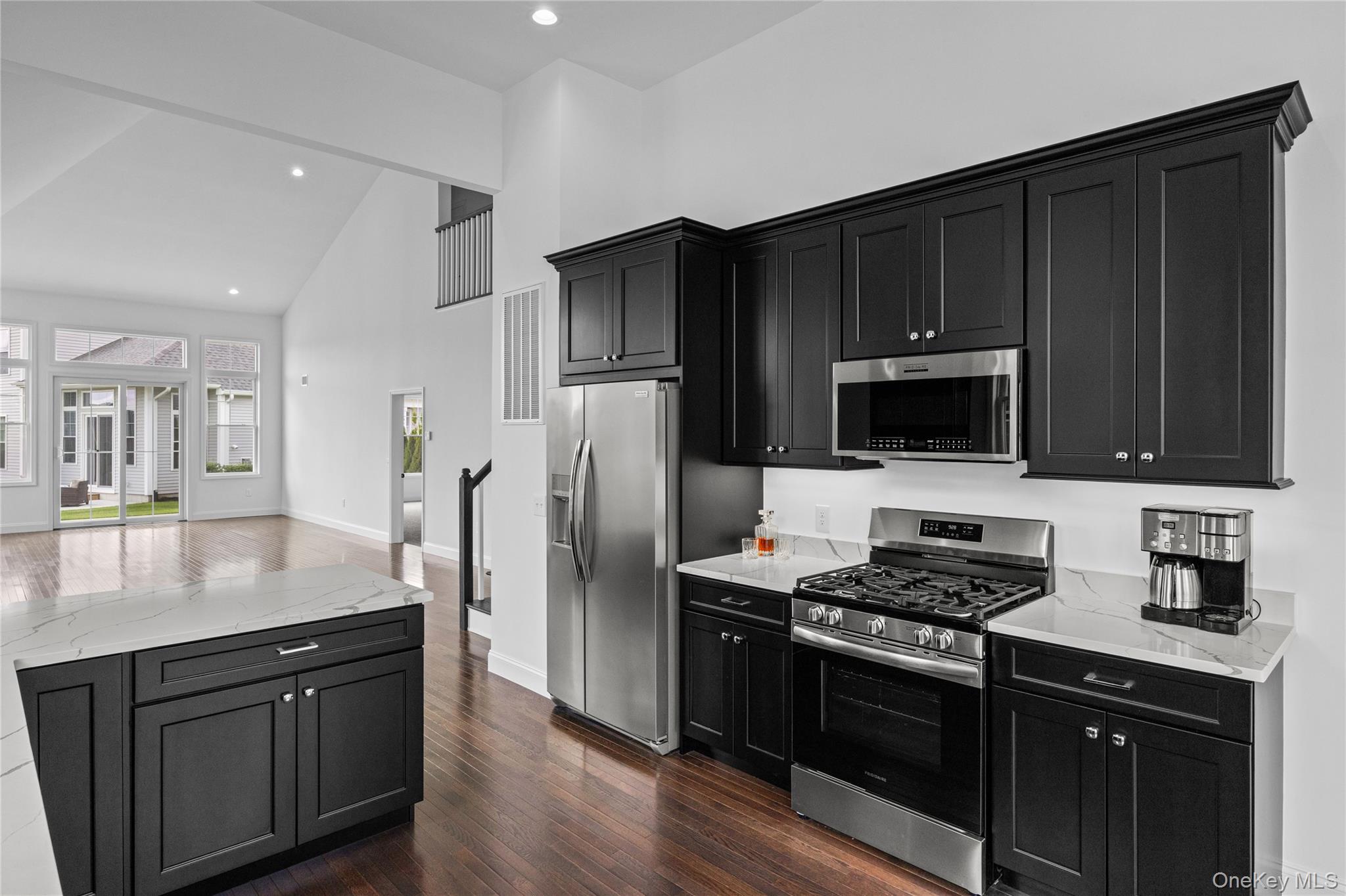 341 Aliana Avenue — photo 10