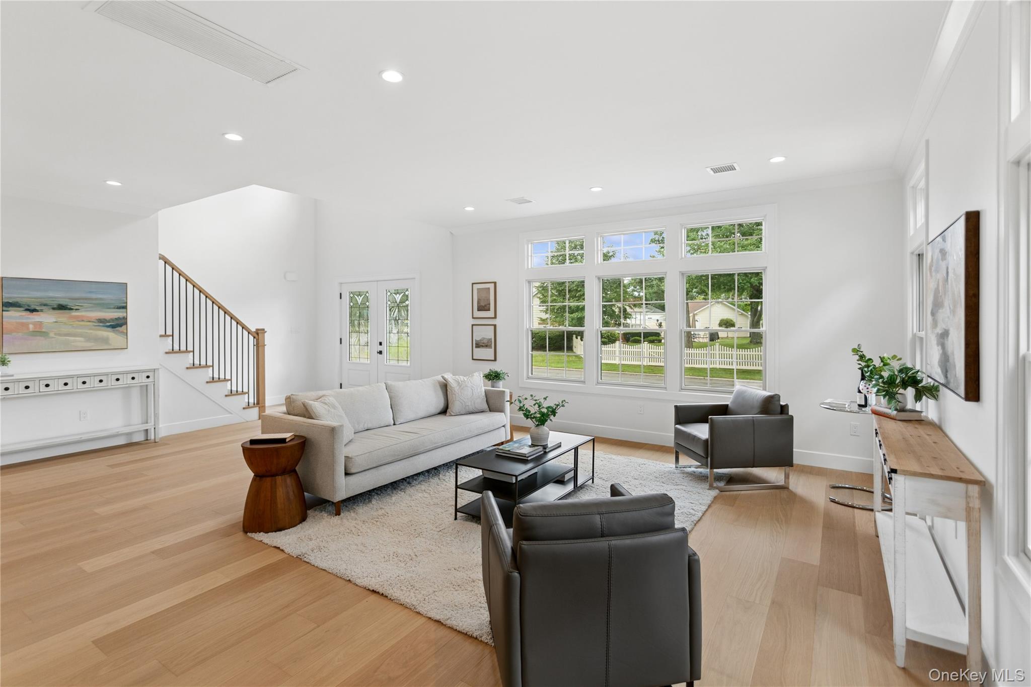 1438 Dewey Avenue — photo 8