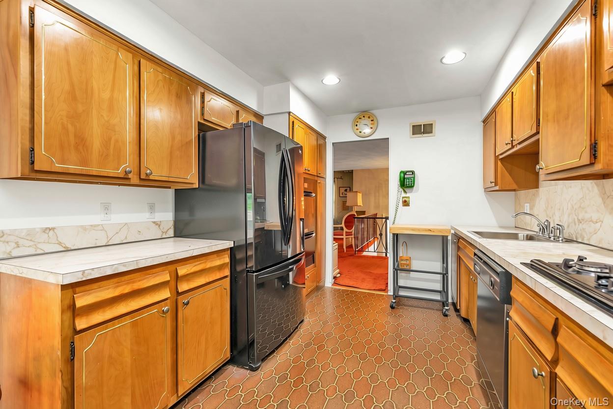22 Valley Lane — photo 8