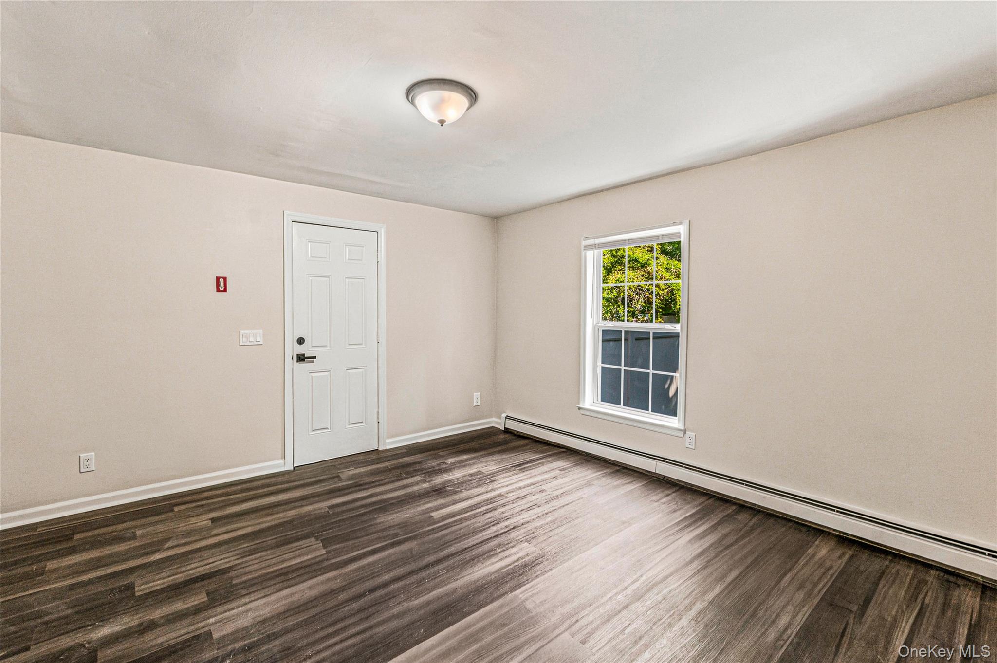 155 Moriches Avenue — photo 6