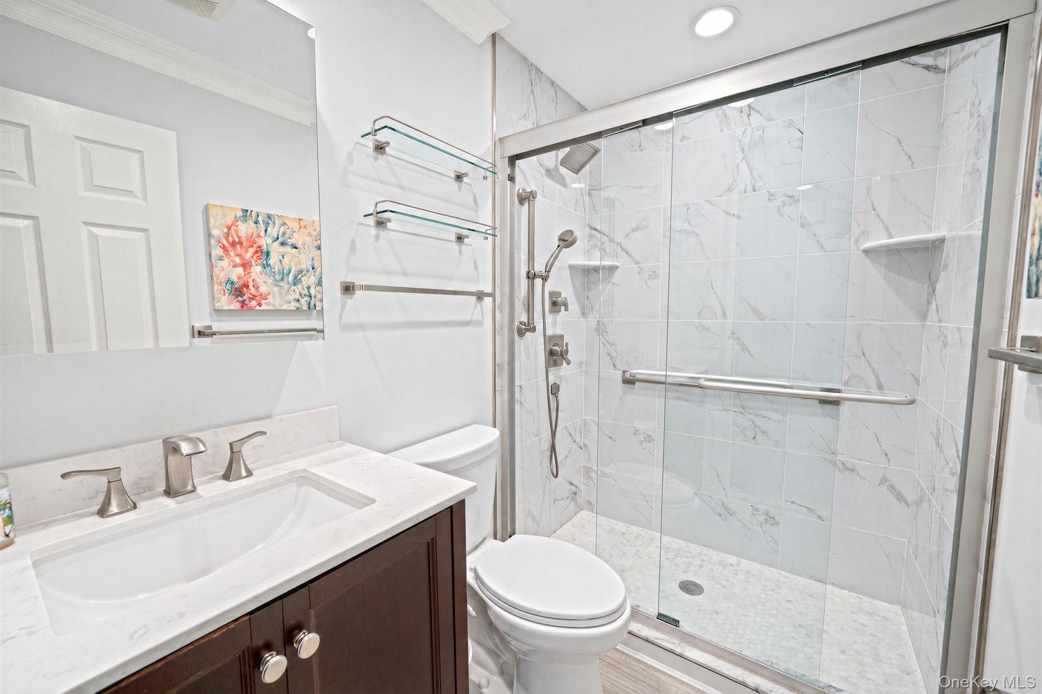 20 Wainscott Court — photo 17